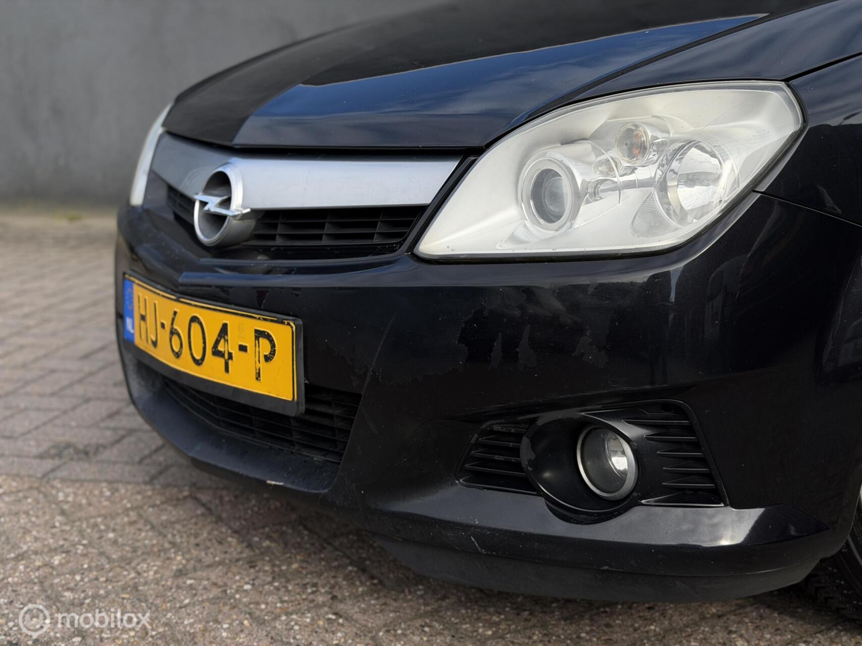 Foto van Opel Tigra
