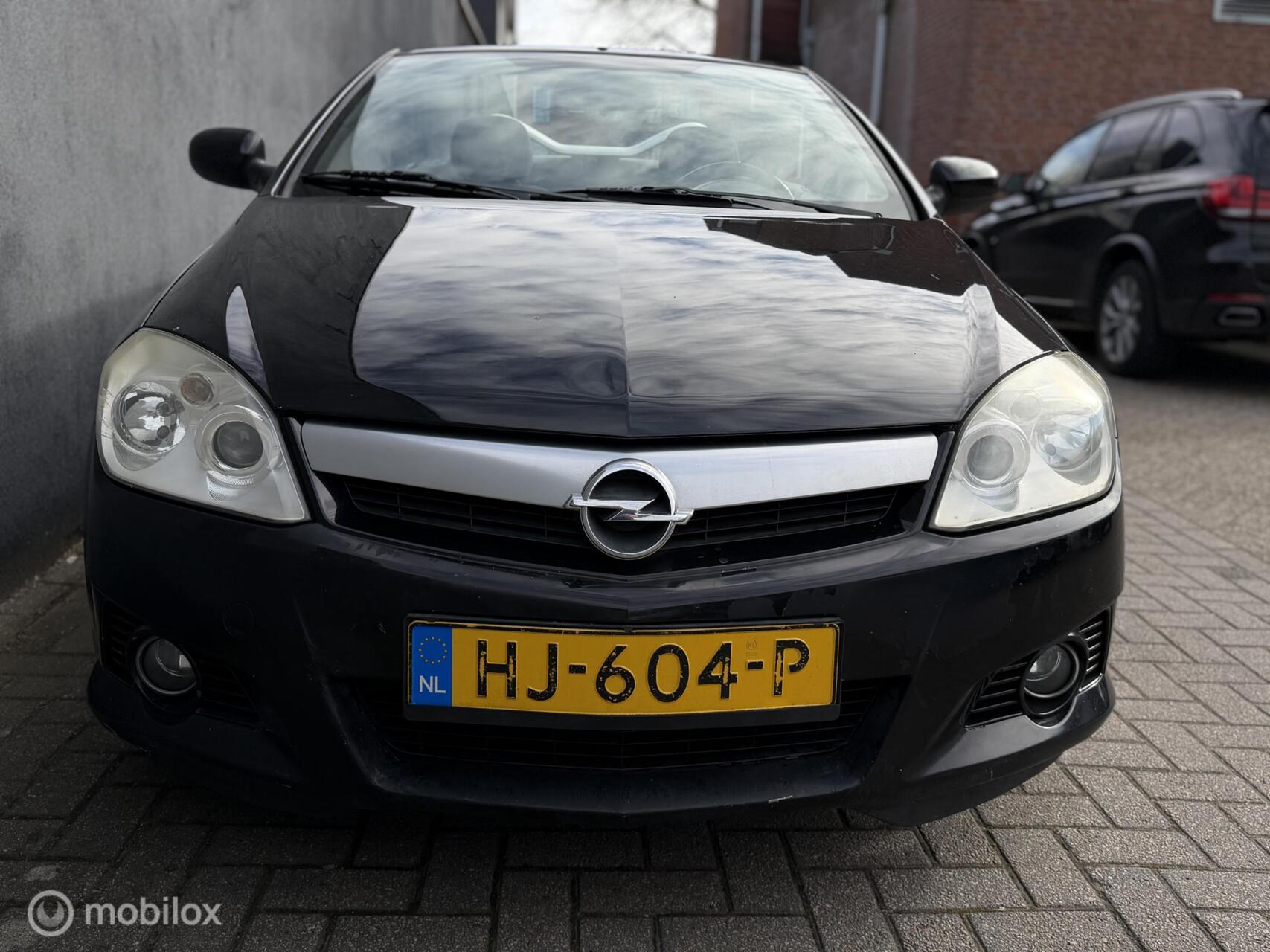 Foto van Opel Tigra