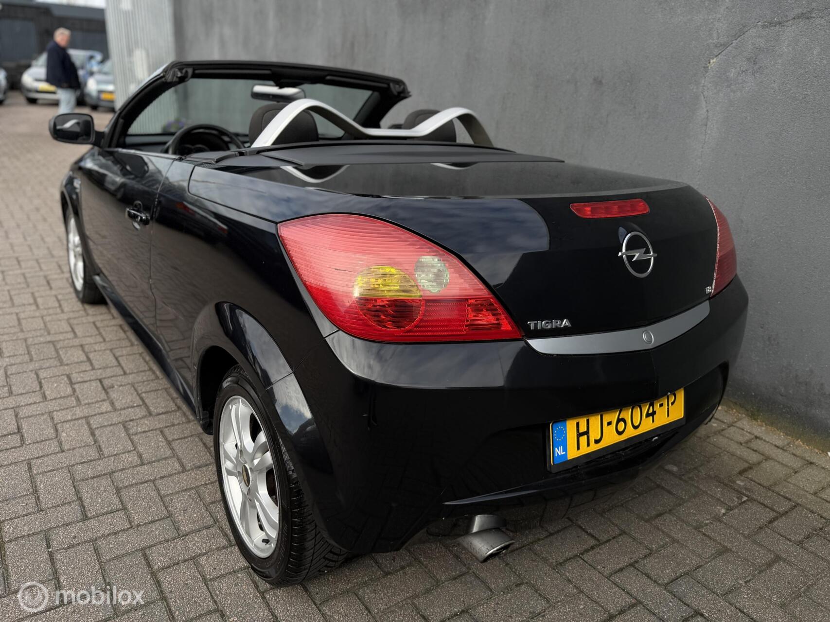 Foto van Opel Tigra