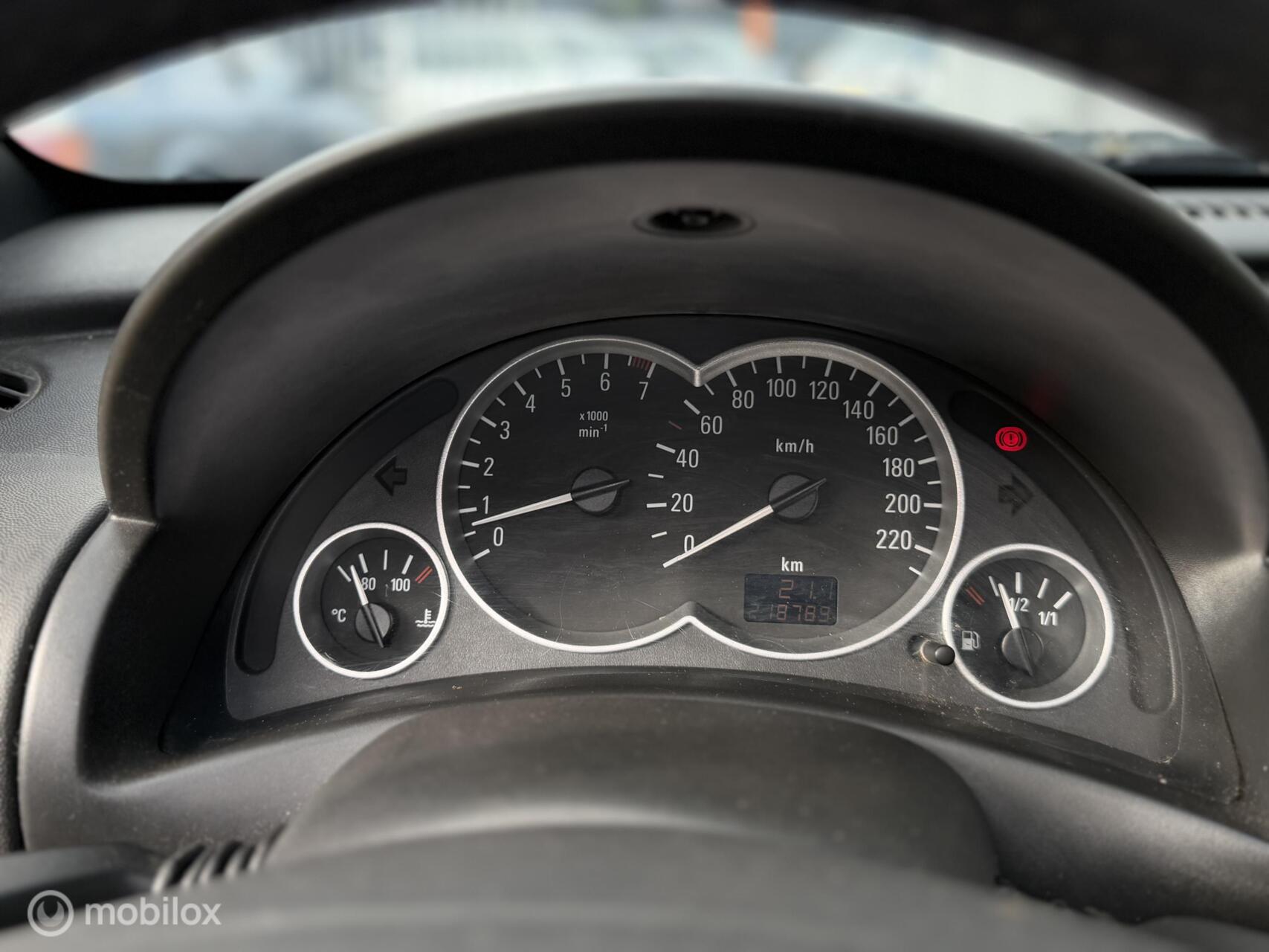 Foto van Opel Tigra