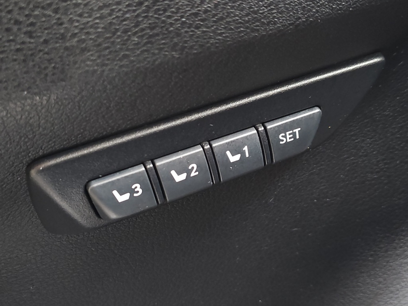Foto van Lexus Lexus Nx300h