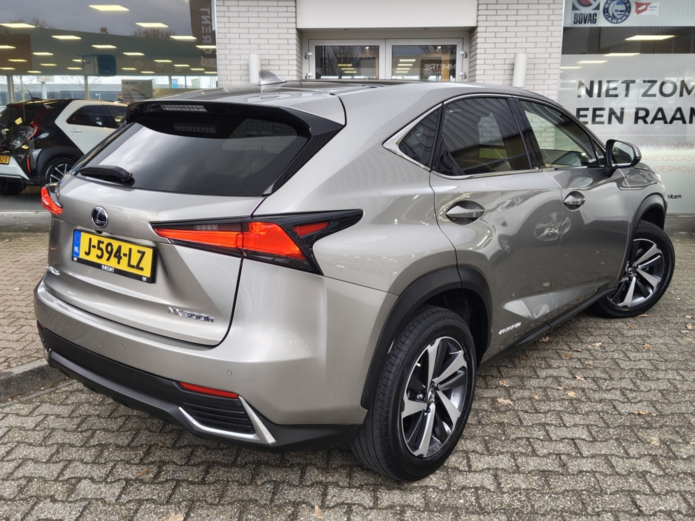 Foto van Lexus Lexus Nx300h