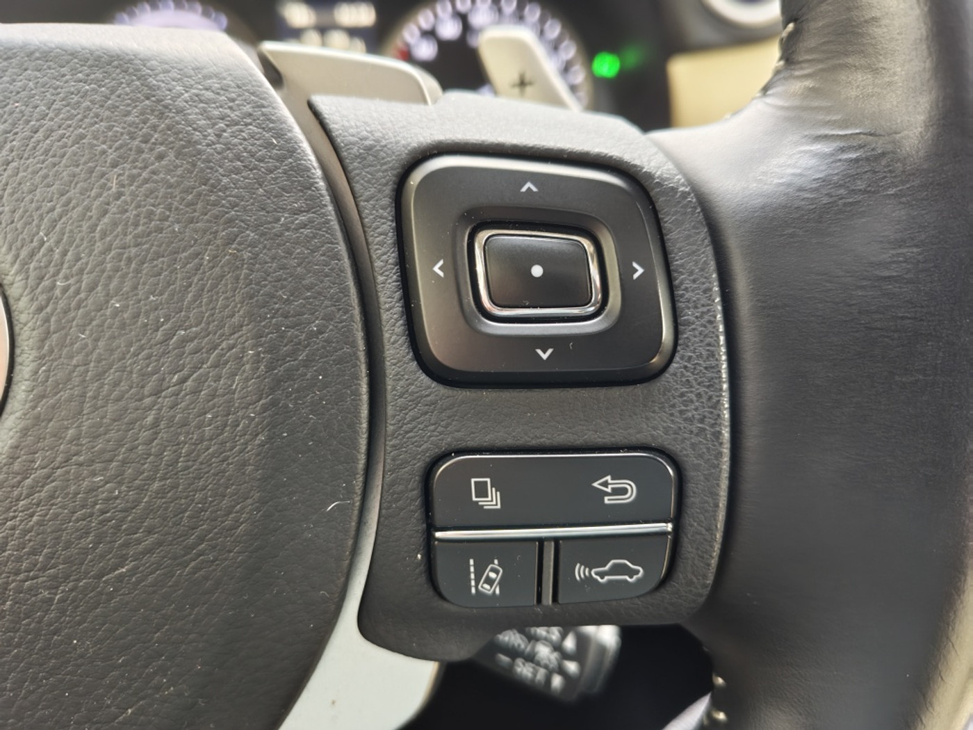 Foto van Lexus Lexus Nx300h