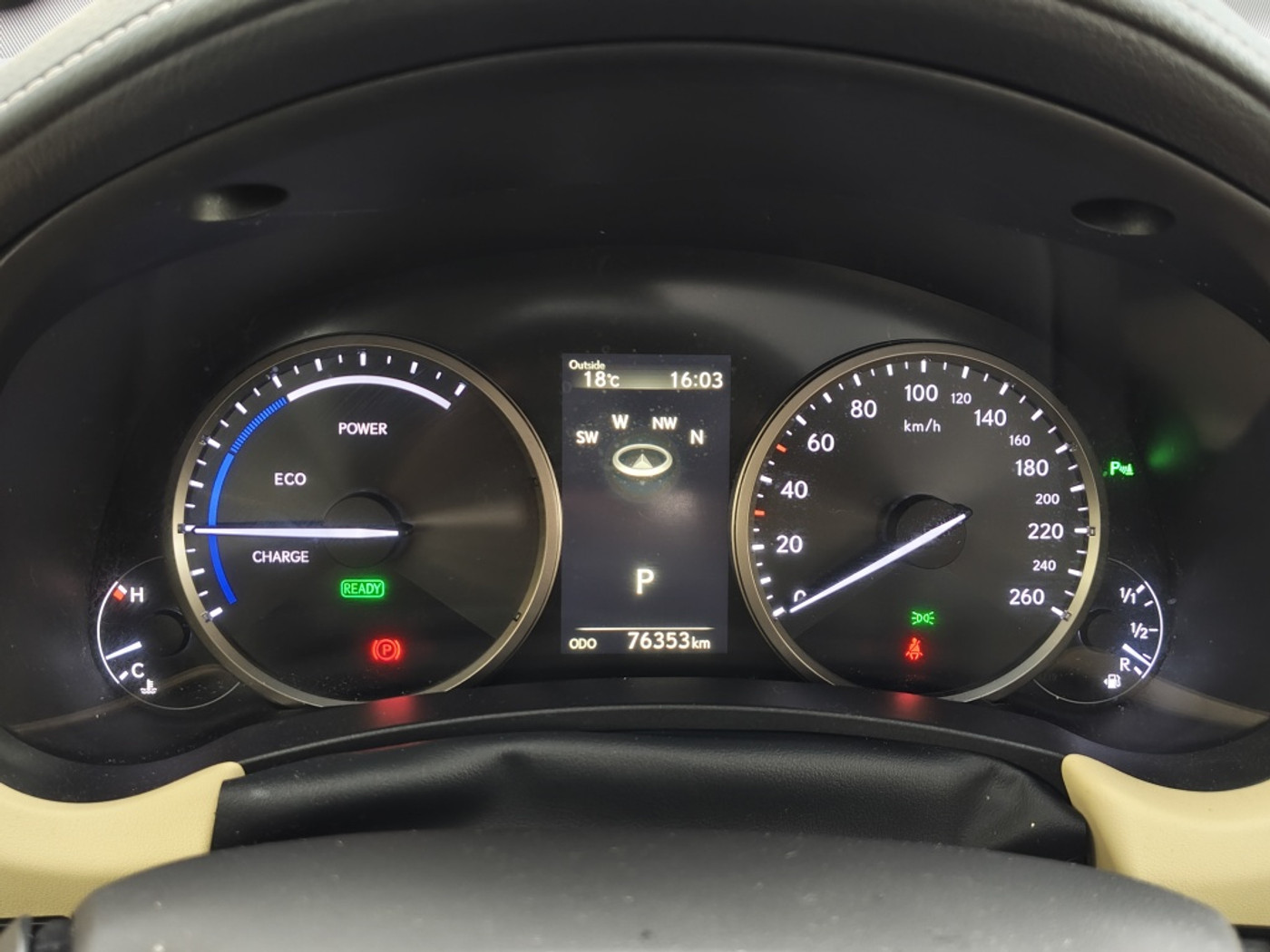 Foto van Lexus Lexus Nx300h