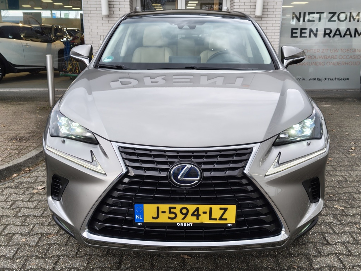 Foto van Lexus Lexus Nx300h