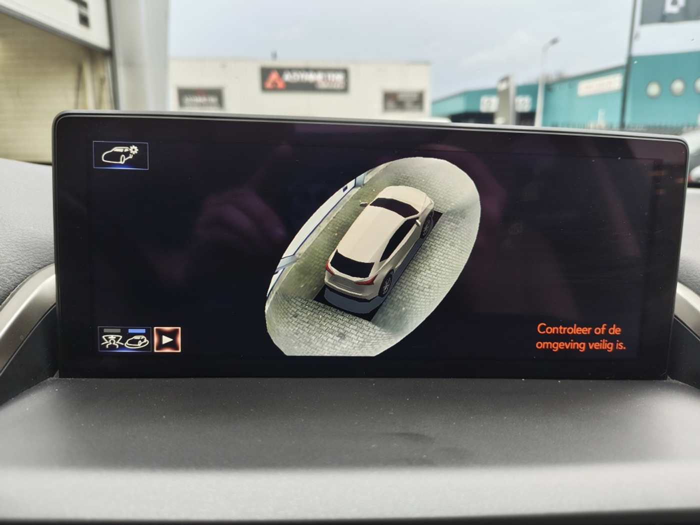 Foto van Lexus Lexus Nx300h