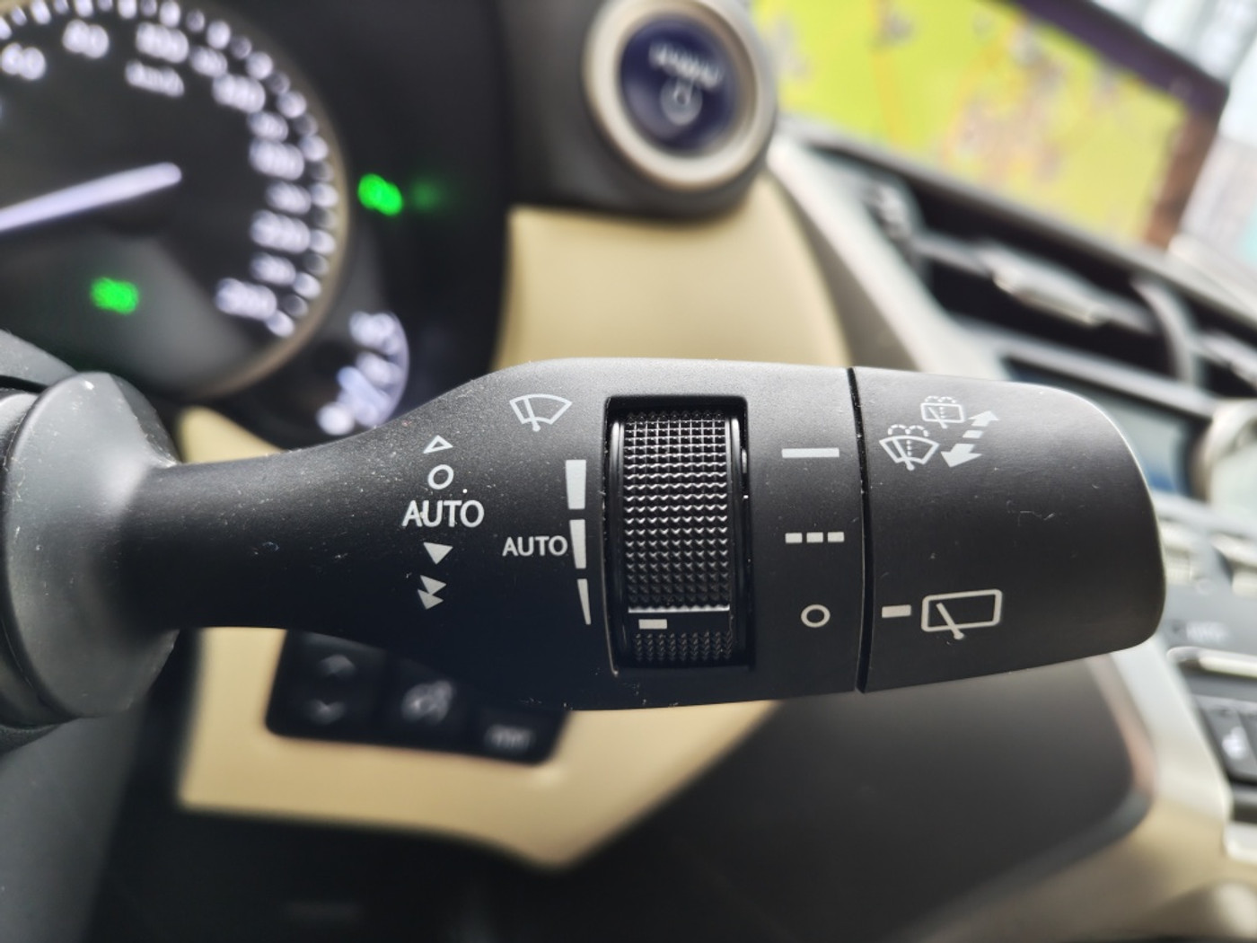 Foto van Lexus Lexus Nx300h