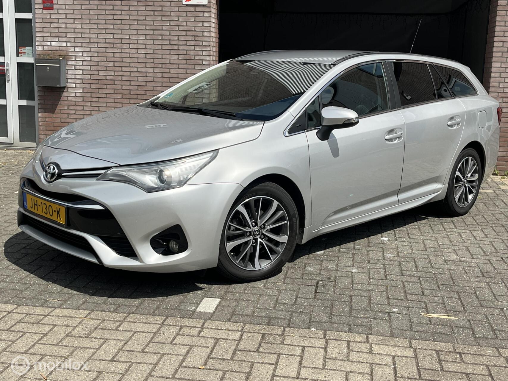 Foto van Toyota Toyota Avensis
