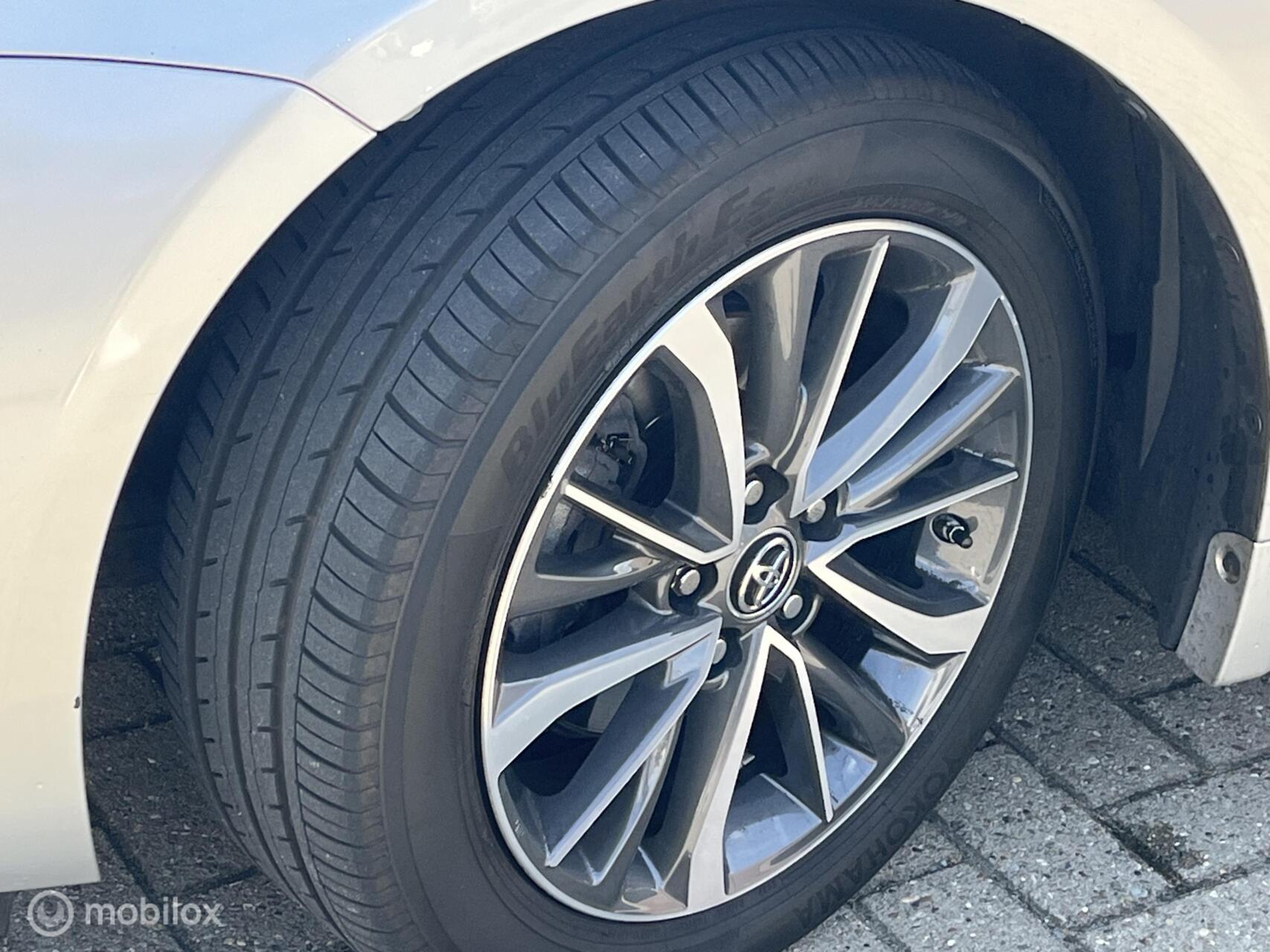 Foto van Toyota Toyota Avensis