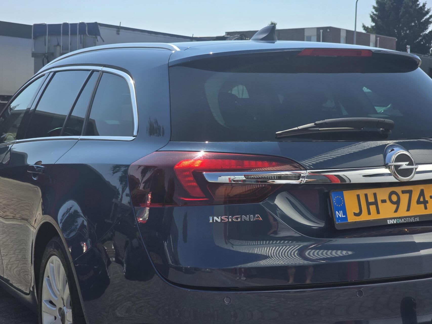 Foto van Opel Insignia Sports Tourer SW