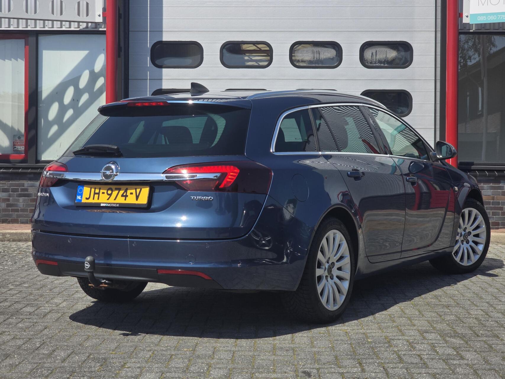 Foto van Opel Insignia Sports Tourer SW