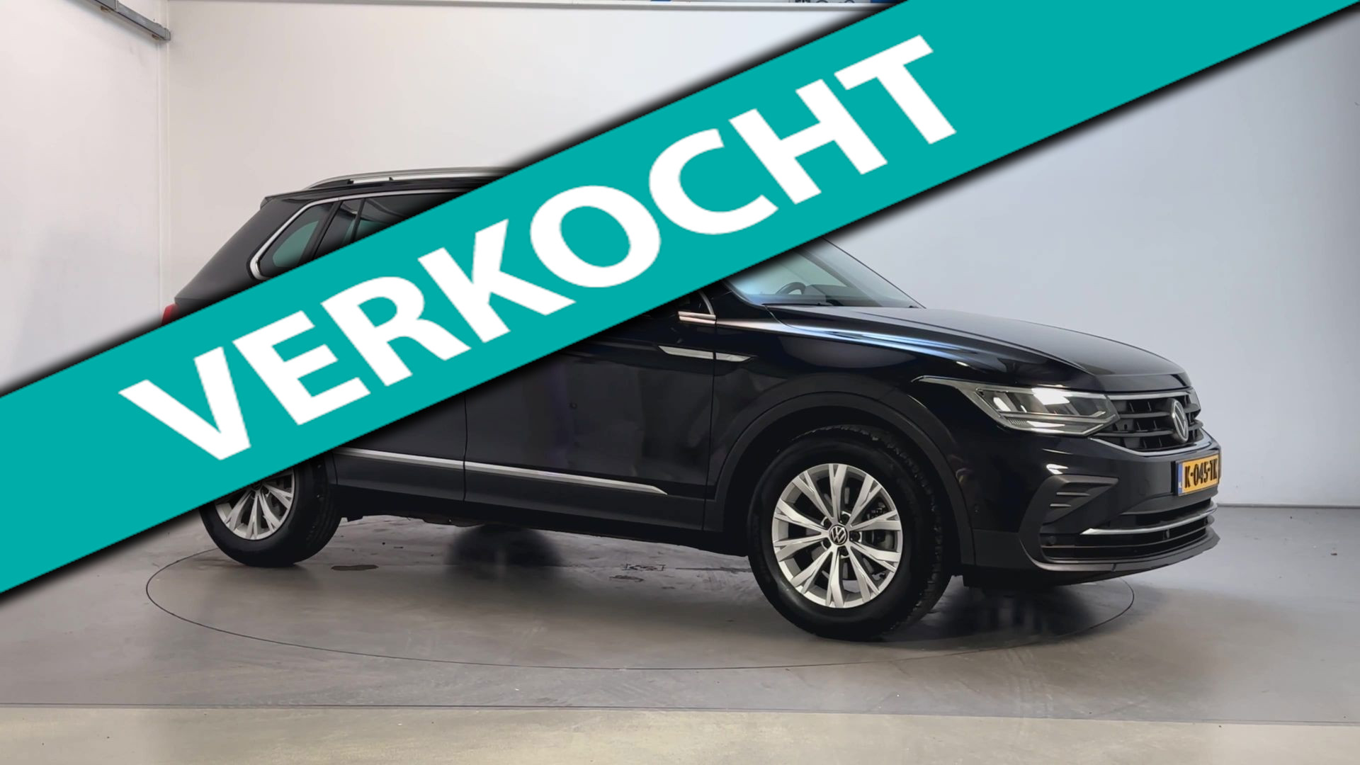 Volkswagen Tiguan 1.5 TSI 150pk DSG Life Business Virtual Cockpit Navigatie DAB+ App-Connect 2021 - voorkant