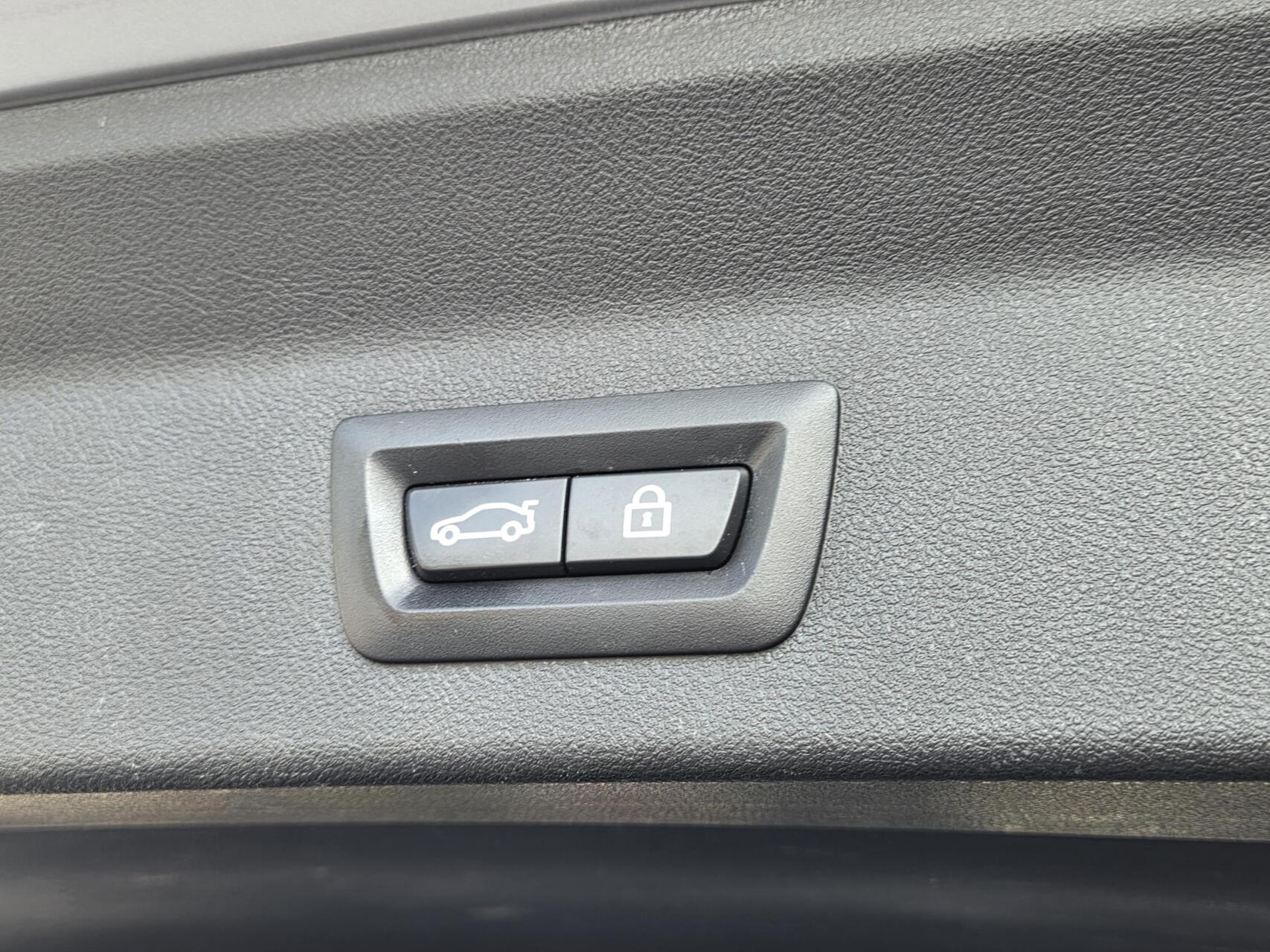 Foto van BMW Ix3