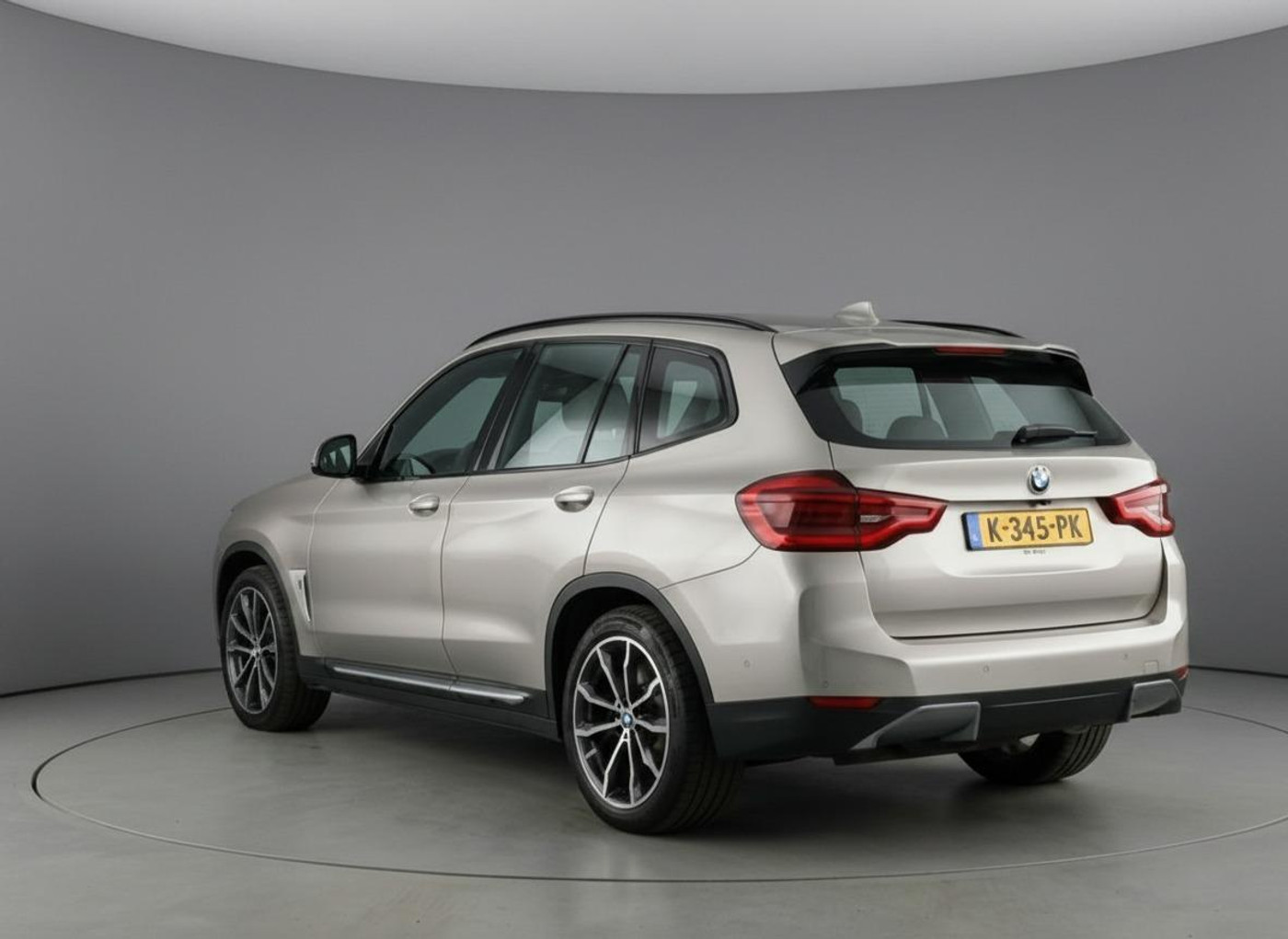 Foto van BMW Ix3