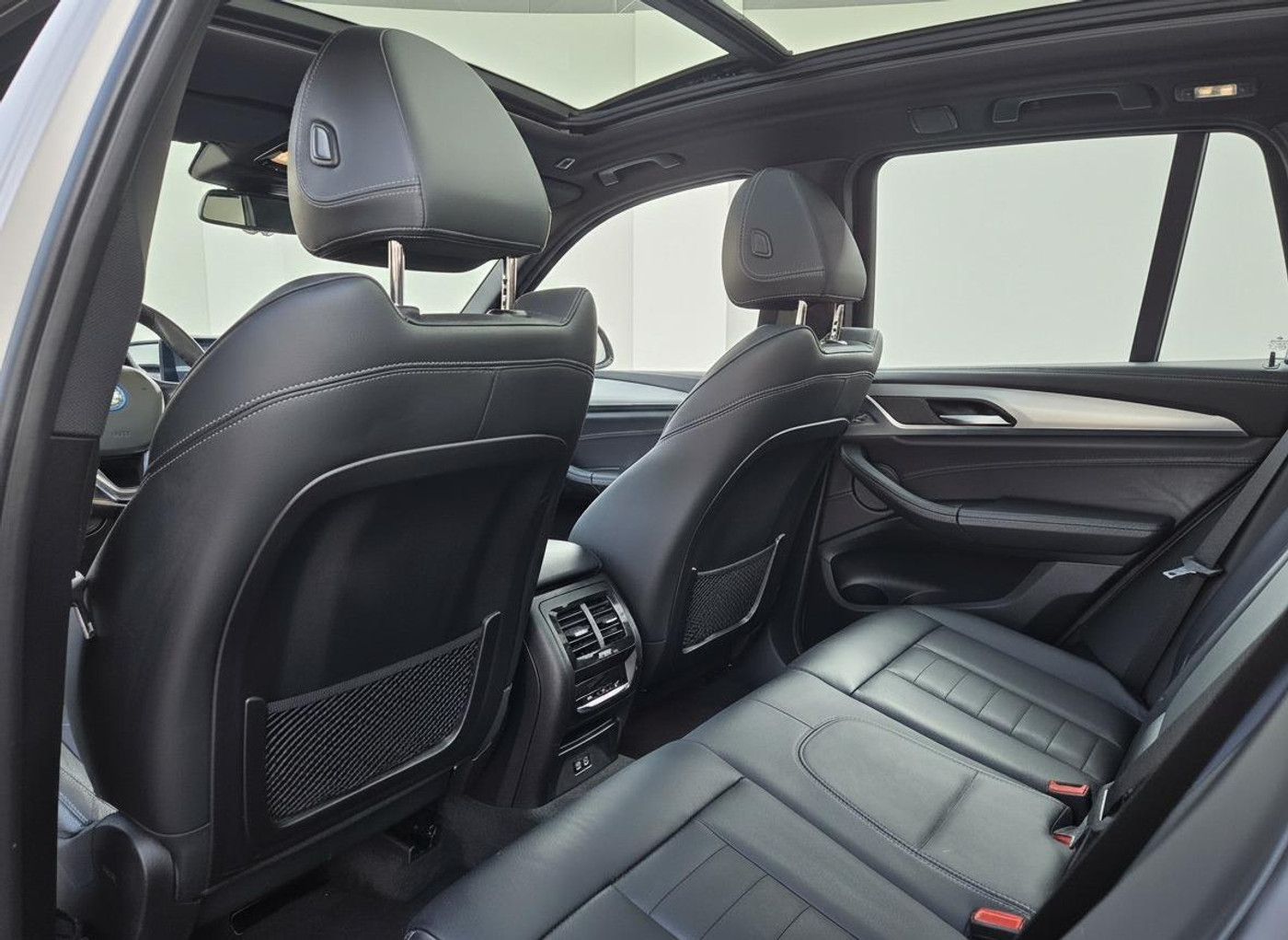 Foto van BMW Ix3