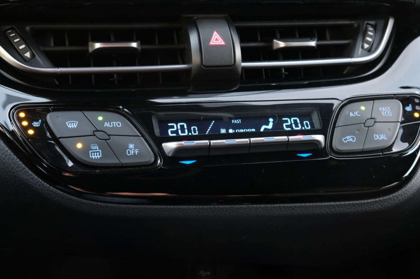 Foto van Toyota Toyota C-hr