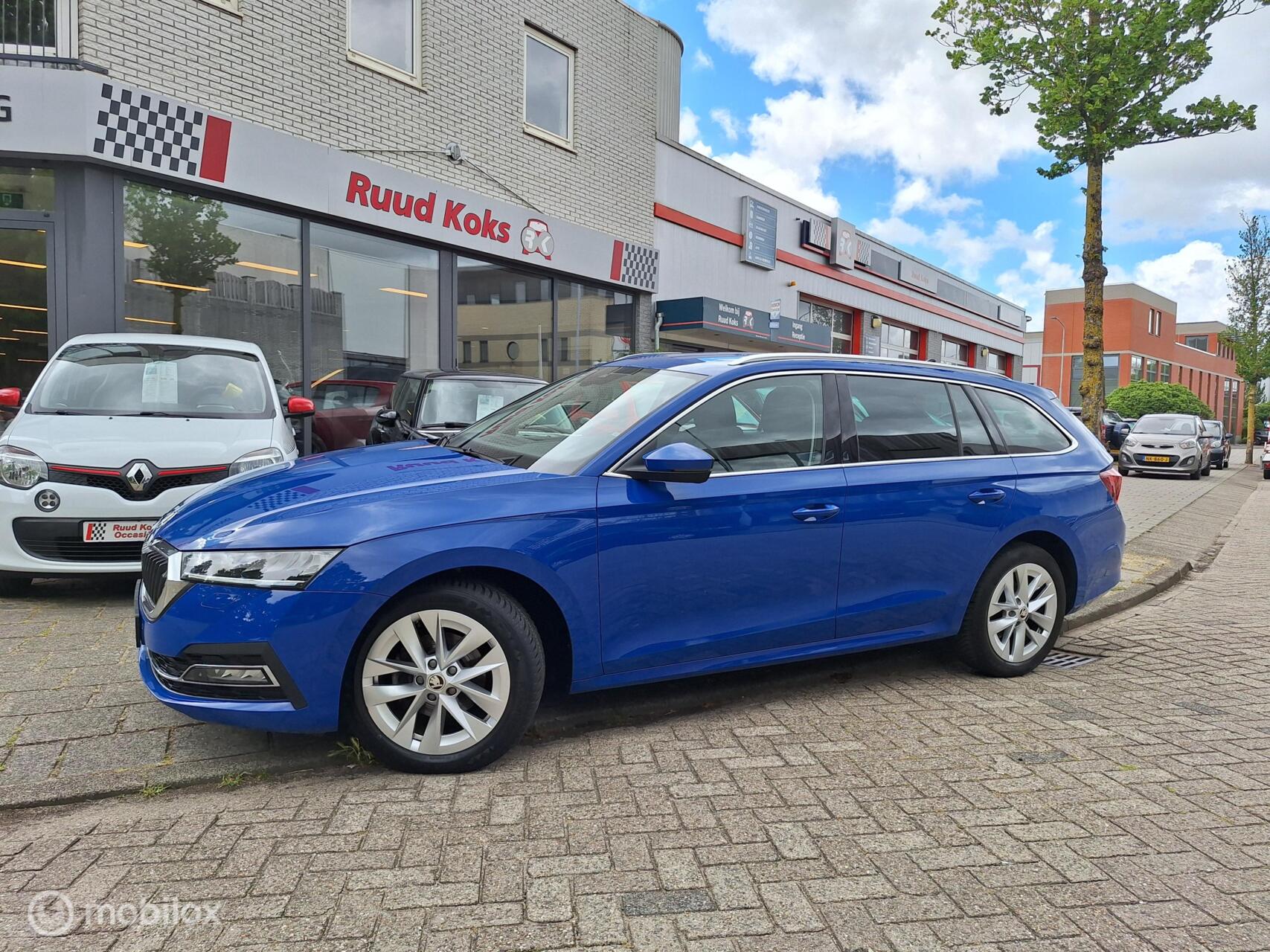 Skoda Octavia 1.0 TSI BUSINESS EDITION PLUS 2021 - voorkant