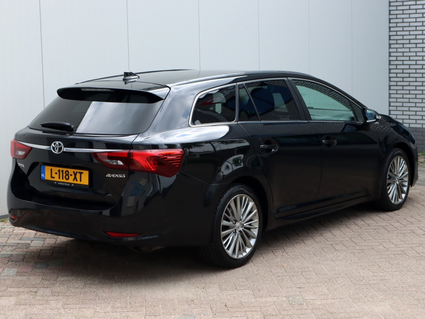 Foto van Toyota Avensis Touring Sports