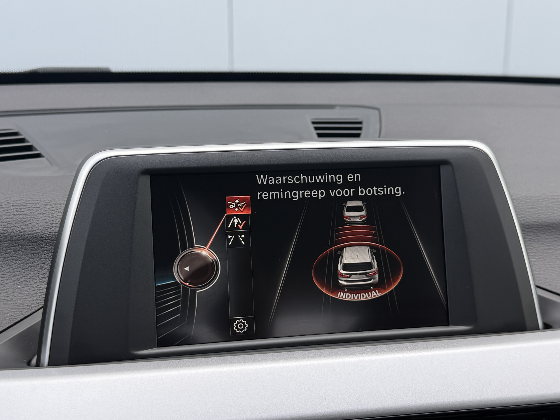 Foto van BMW X1 Sdrive18i