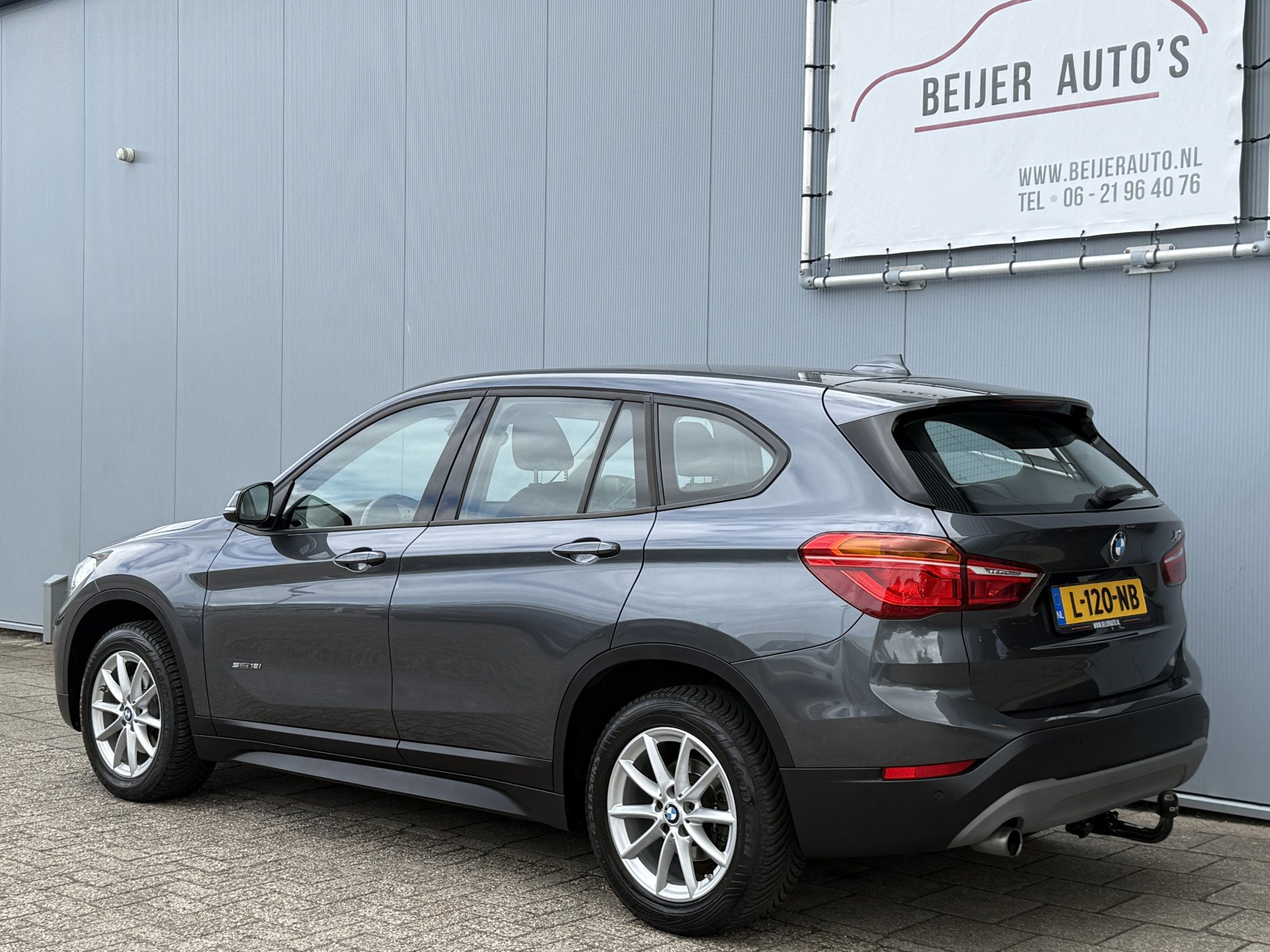 Foto van BMW X1 Sdrive18i