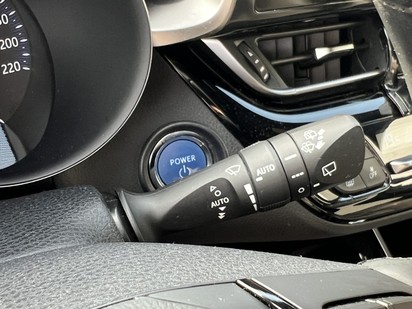 Foto van Toyota Toyota C-hr
