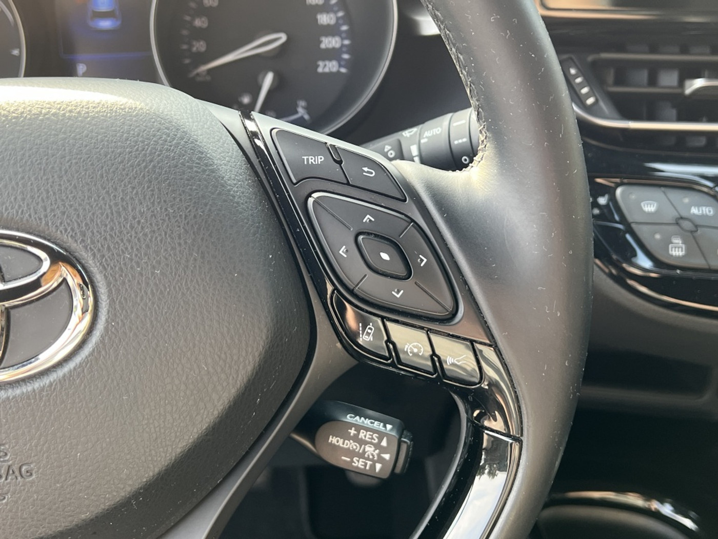 Foto van Toyota Toyota C-hr