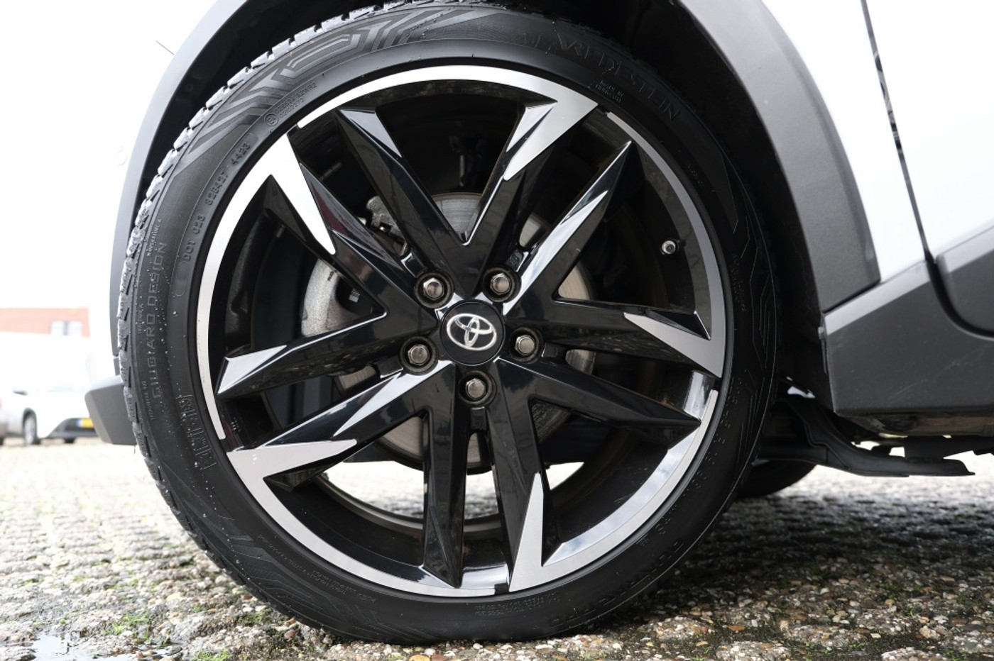 Foto van Toyota C-hr