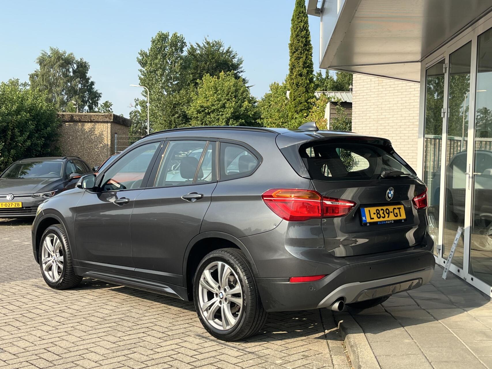 Foto van BMW X1 Sdrive18i