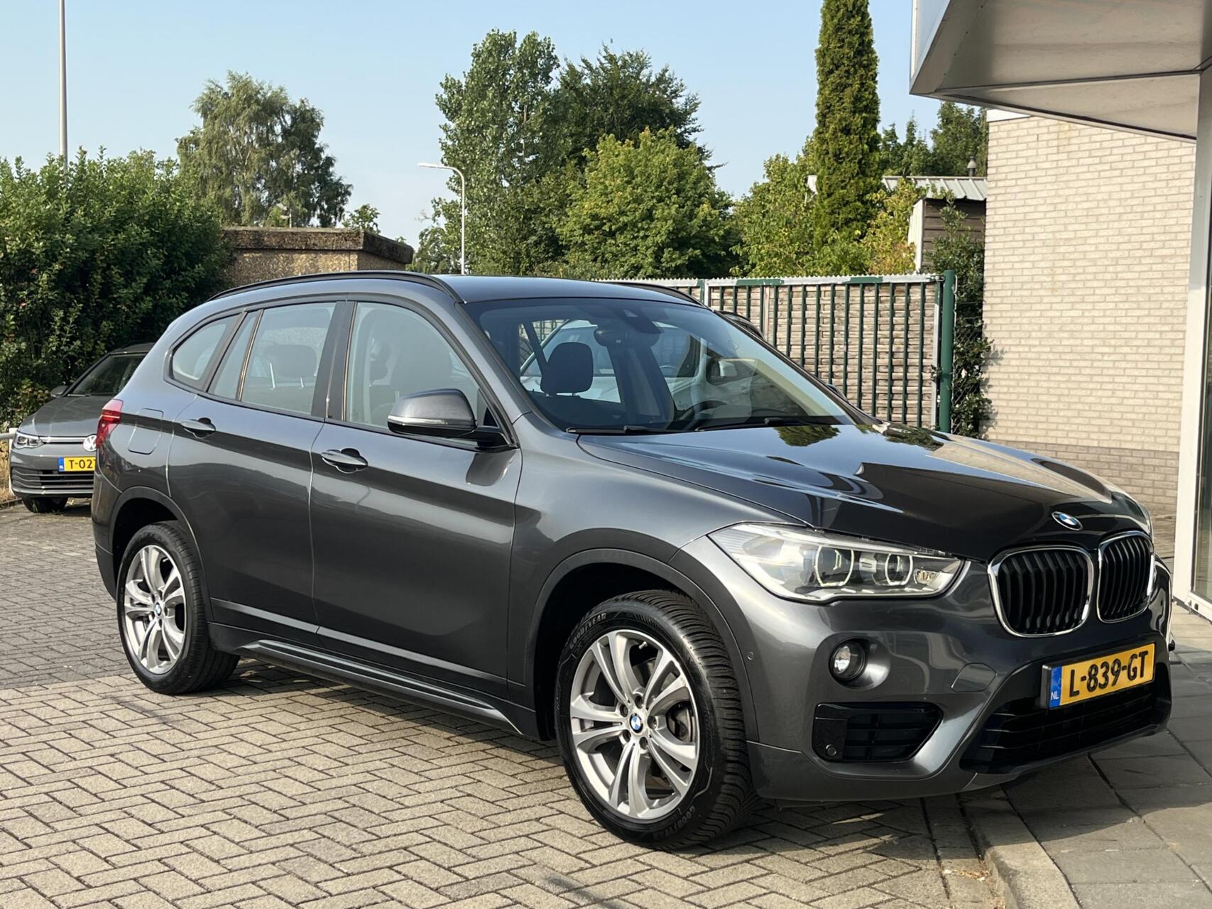 Foto van BMW X1 Sdrive18i