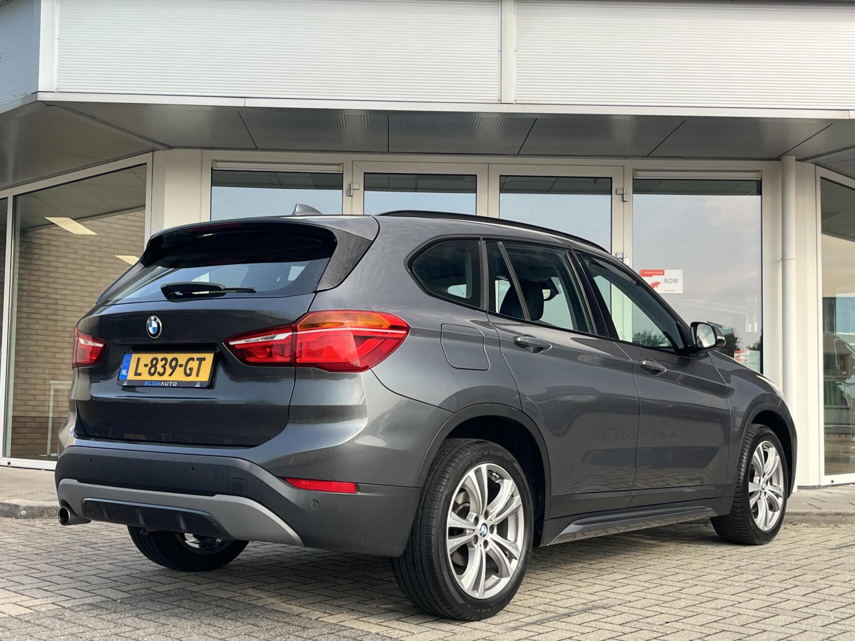 Foto van BMW X1 Sdrive18i