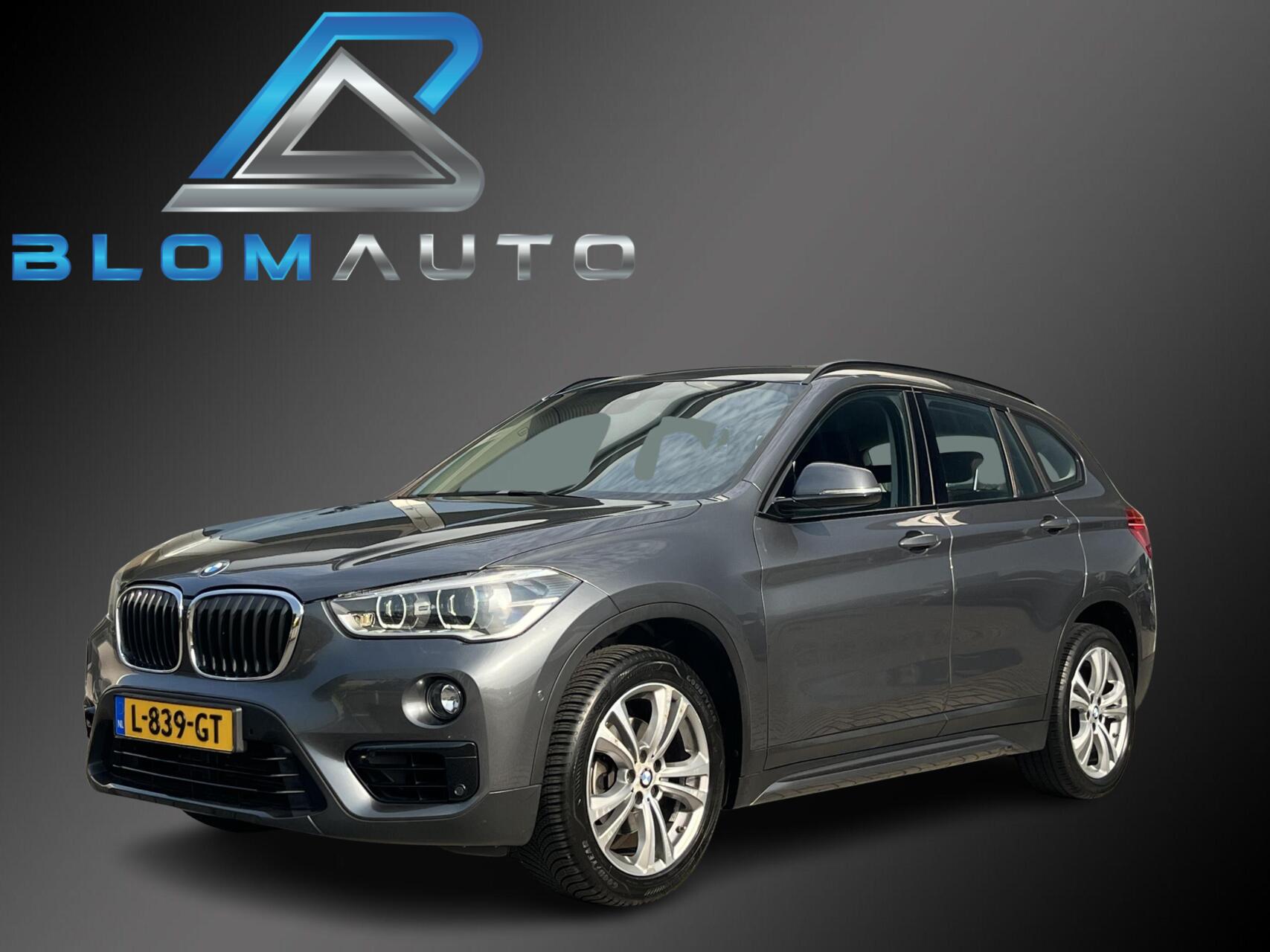 BMW X1 Sdrive18i sDrive18i Executive SPORTSTOELEN+TREKHAAK+LED+18INCH 2018 - voorkant