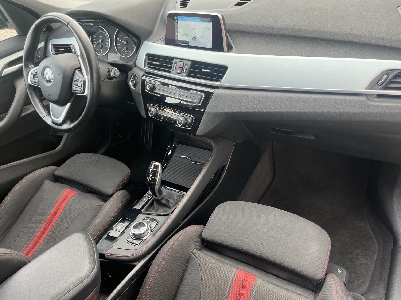 Foto van BMW X1 Sdrive18i