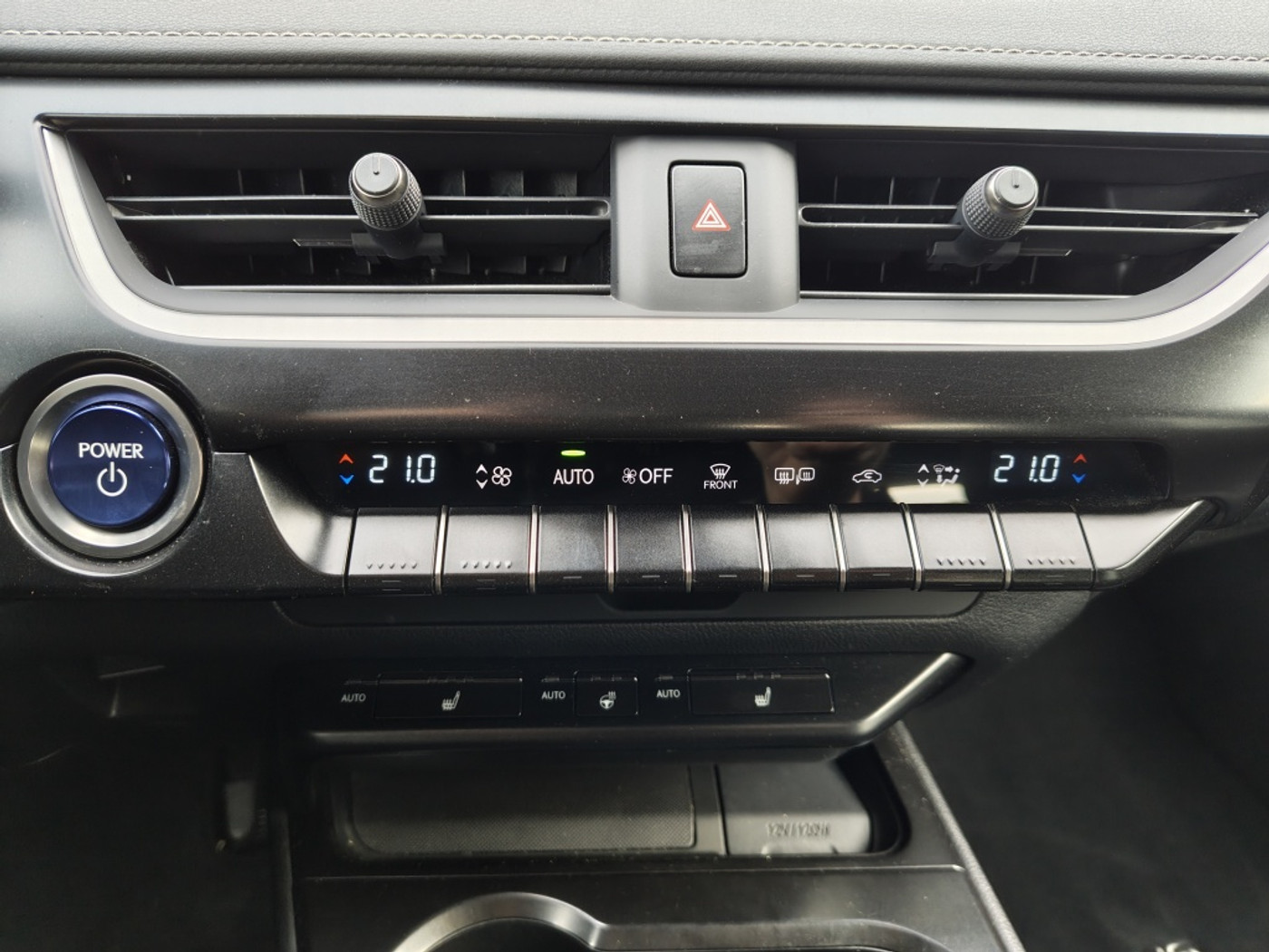 Foto van Lexus Lexus Ux250h