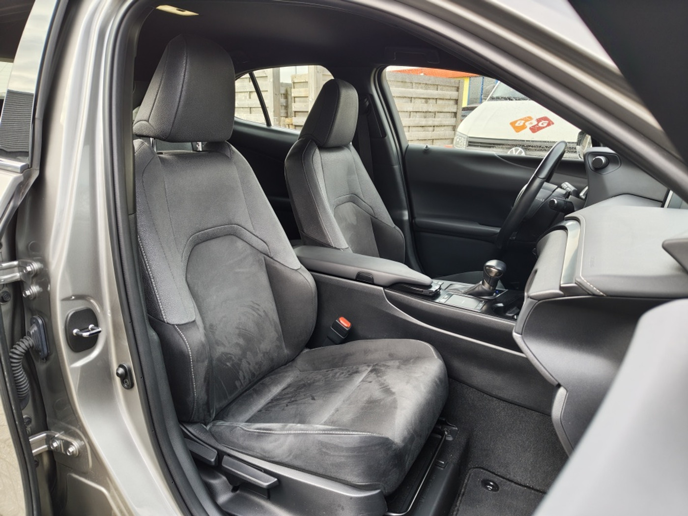 Foto van Lexus Lexus Ux250h