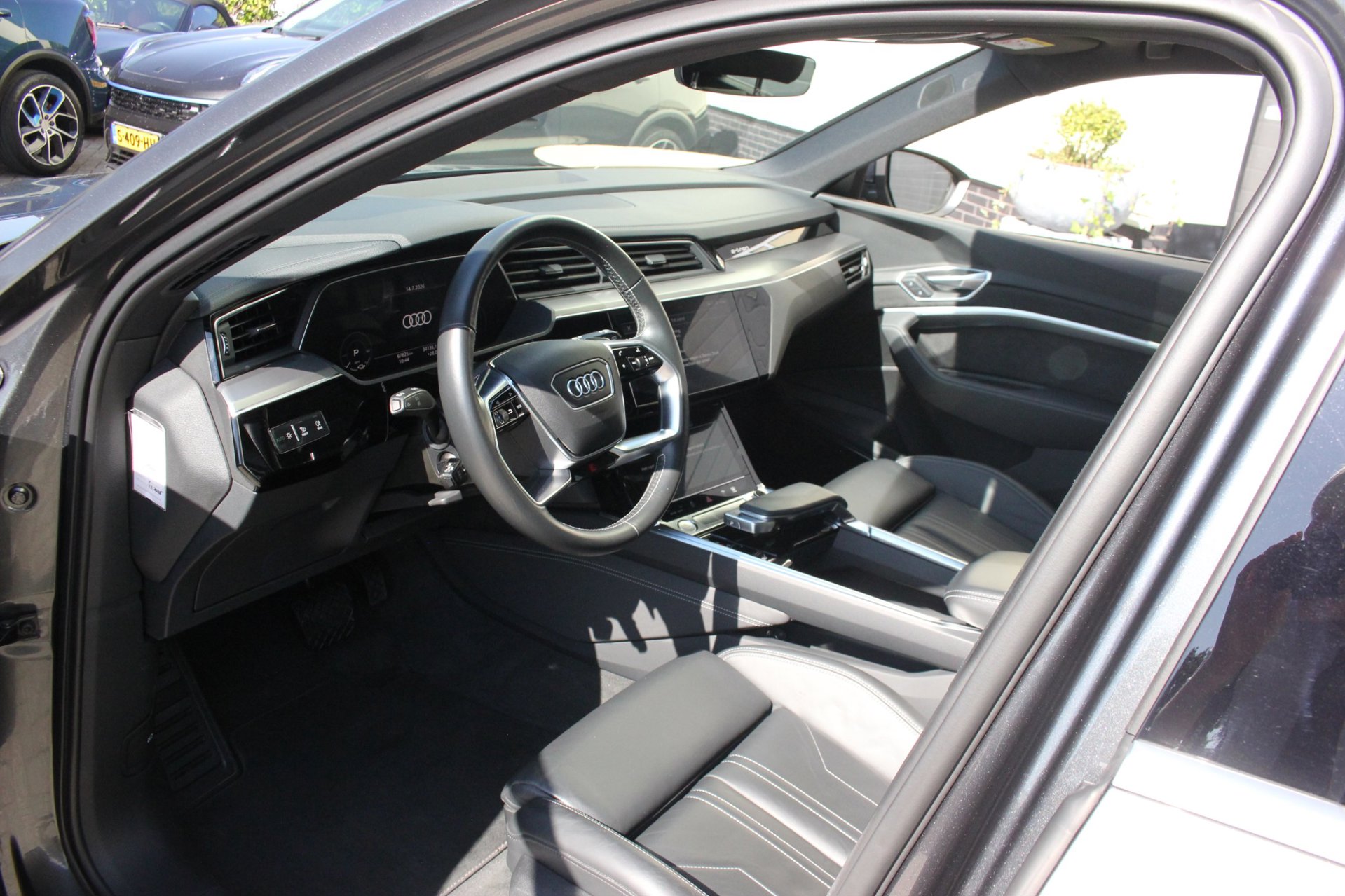 Foto van Audi E-tron 50