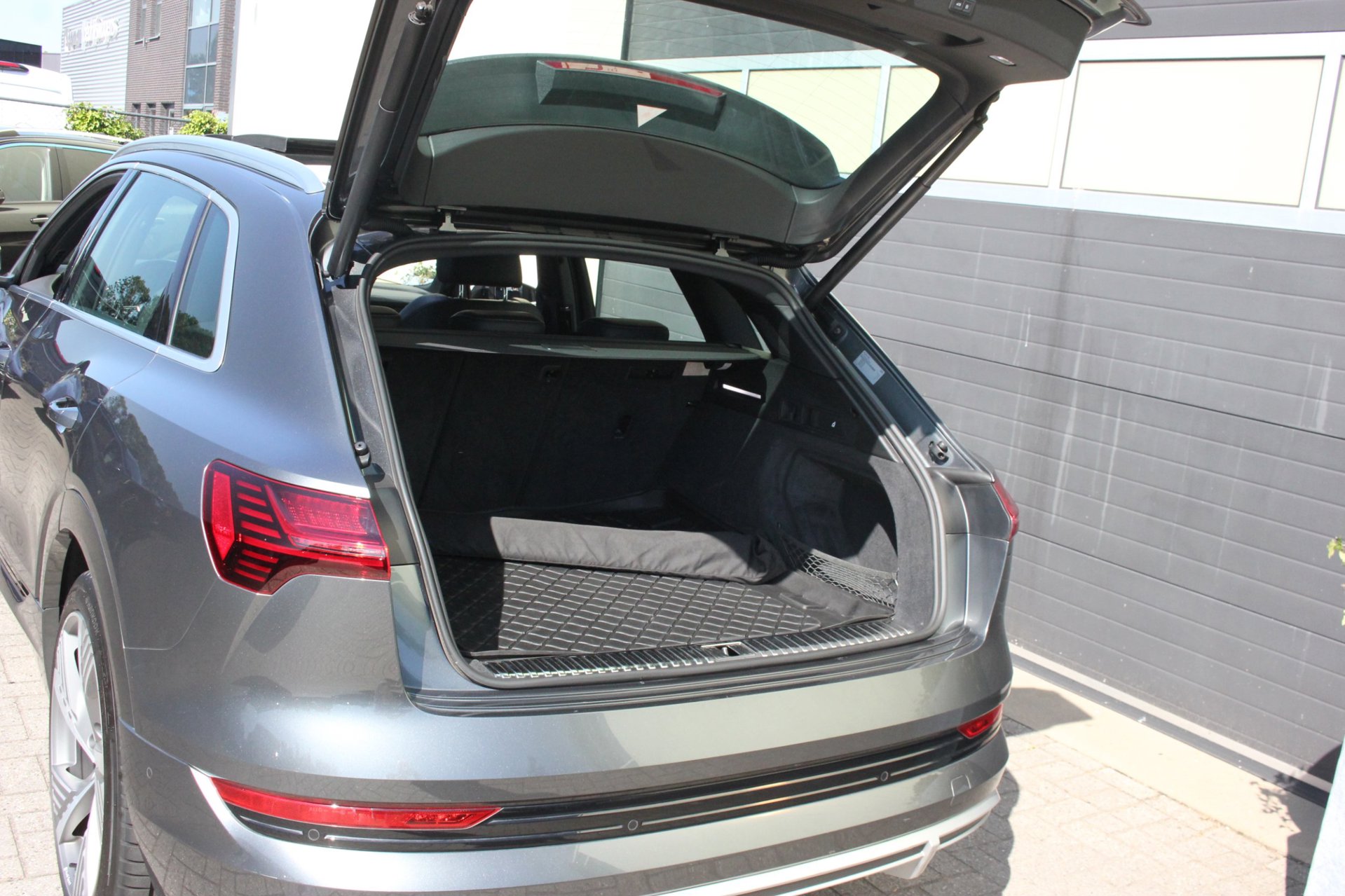 Foto van Audi E-tron 50