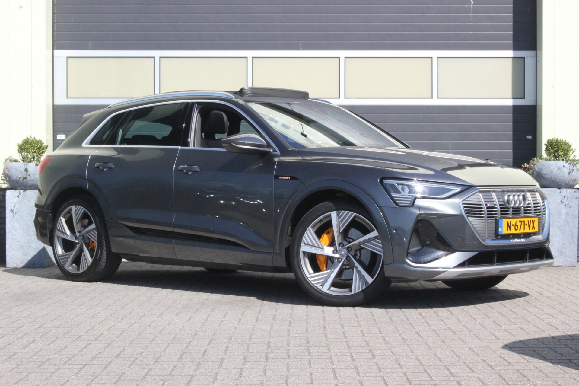 Foto van Audi E-tron 50