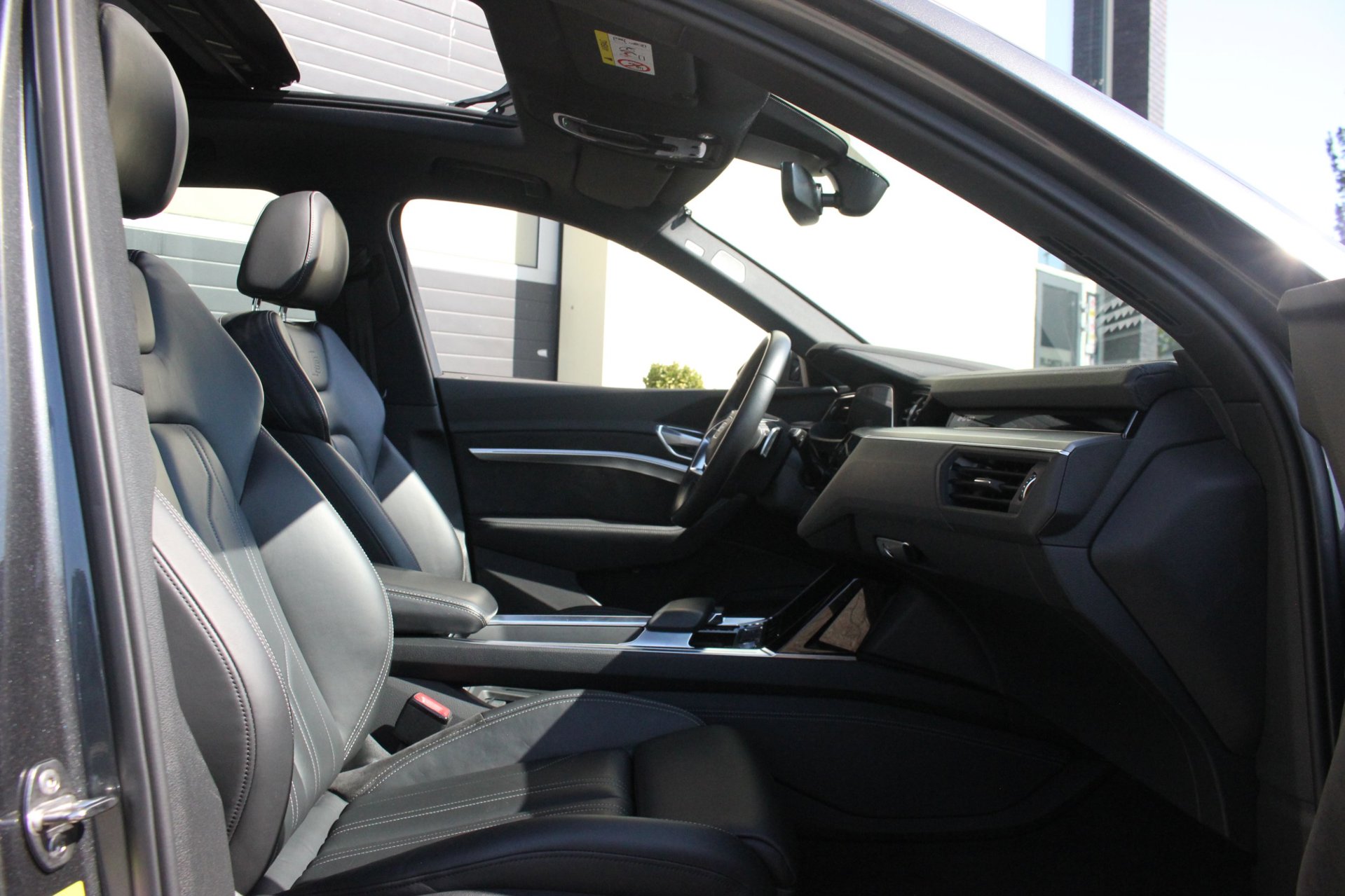 Foto van Audi E-tron 50