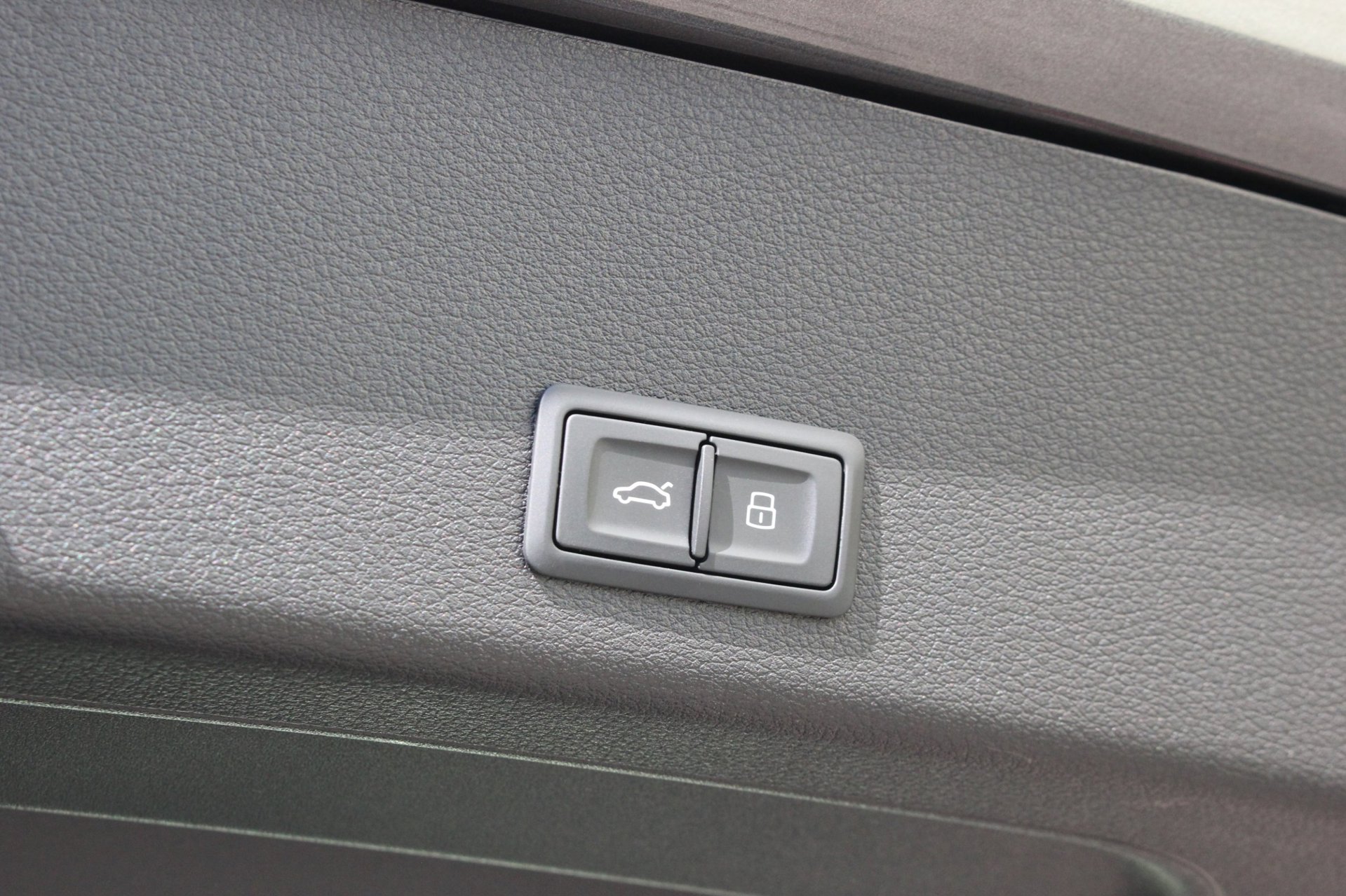 Foto van Audi E-tron 50