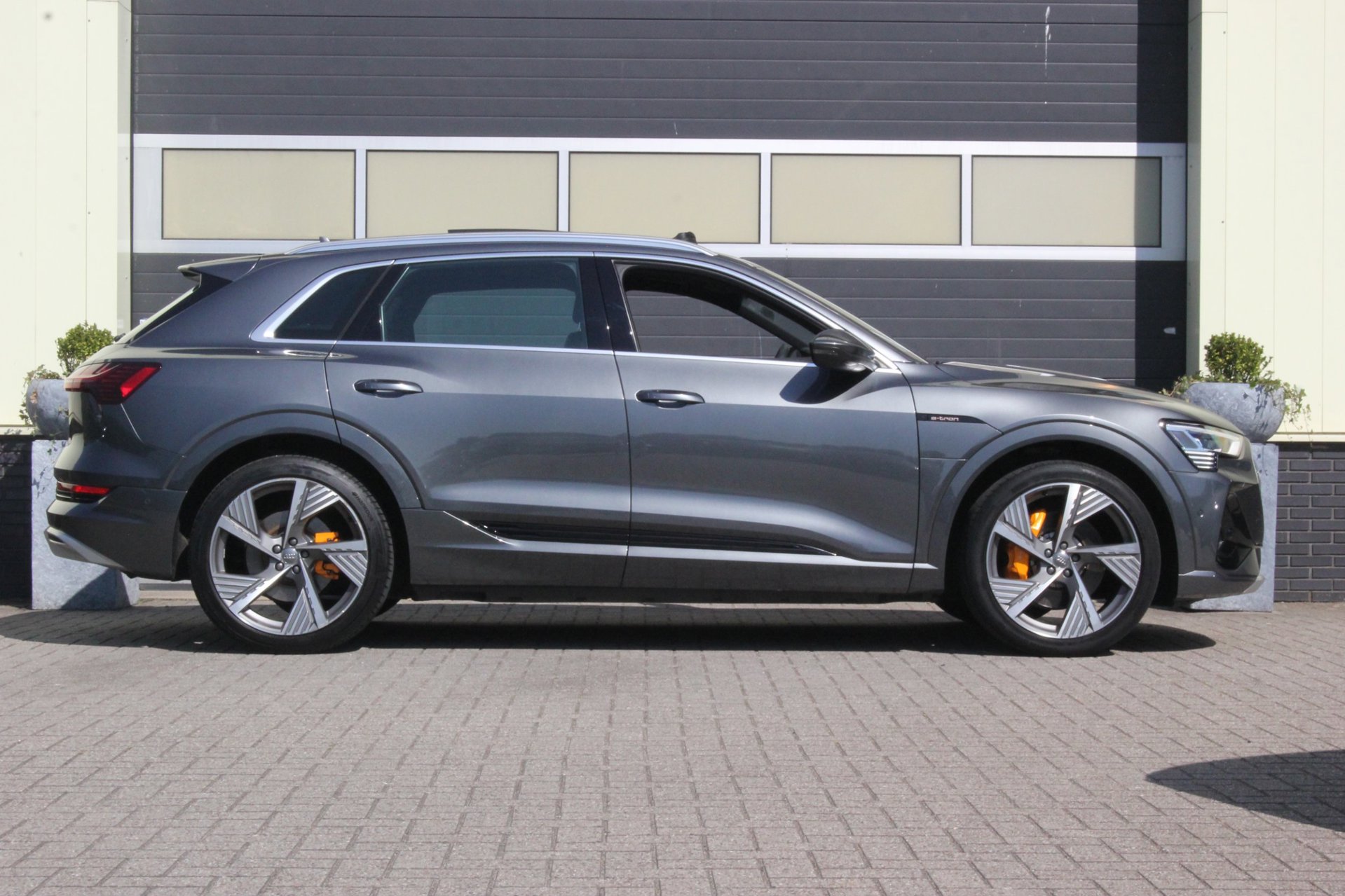 Foto van Audi E-tron 50