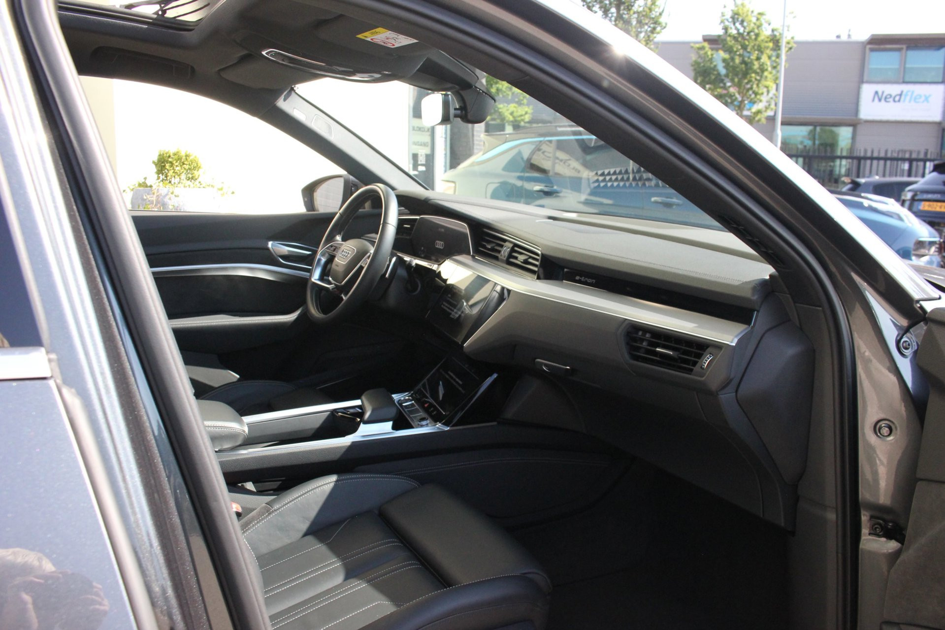 Foto van Audi E-tron 50