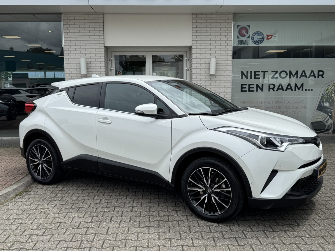 Foto van Toyota Toyota C-hr