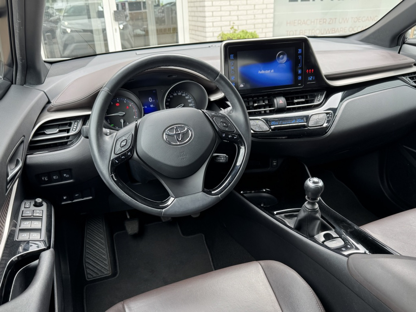 Foto van Toyota Toyota C-hr
