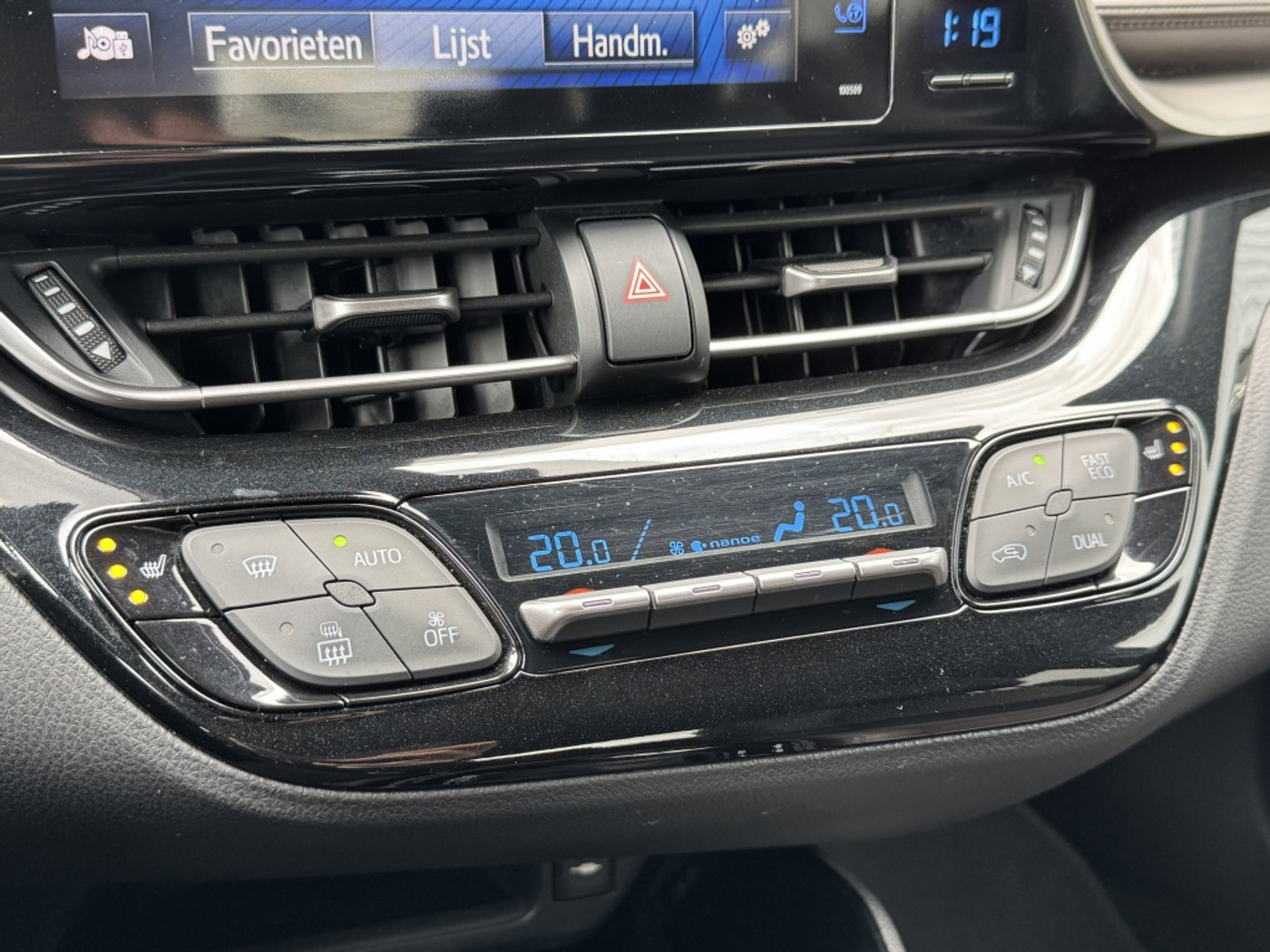 Foto van Toyota Toyota C-hr