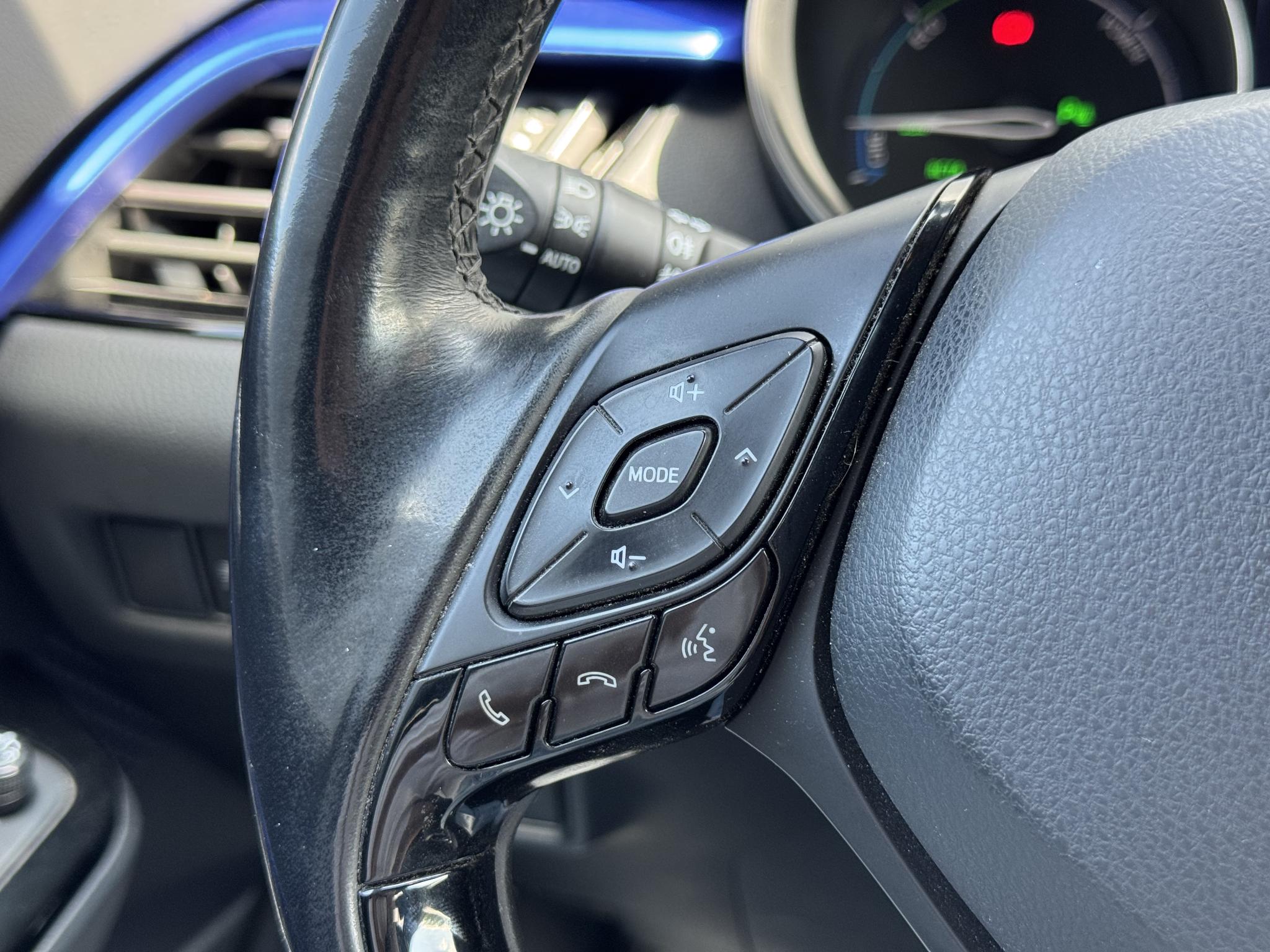 Foto van Toyota Toyota C-hr