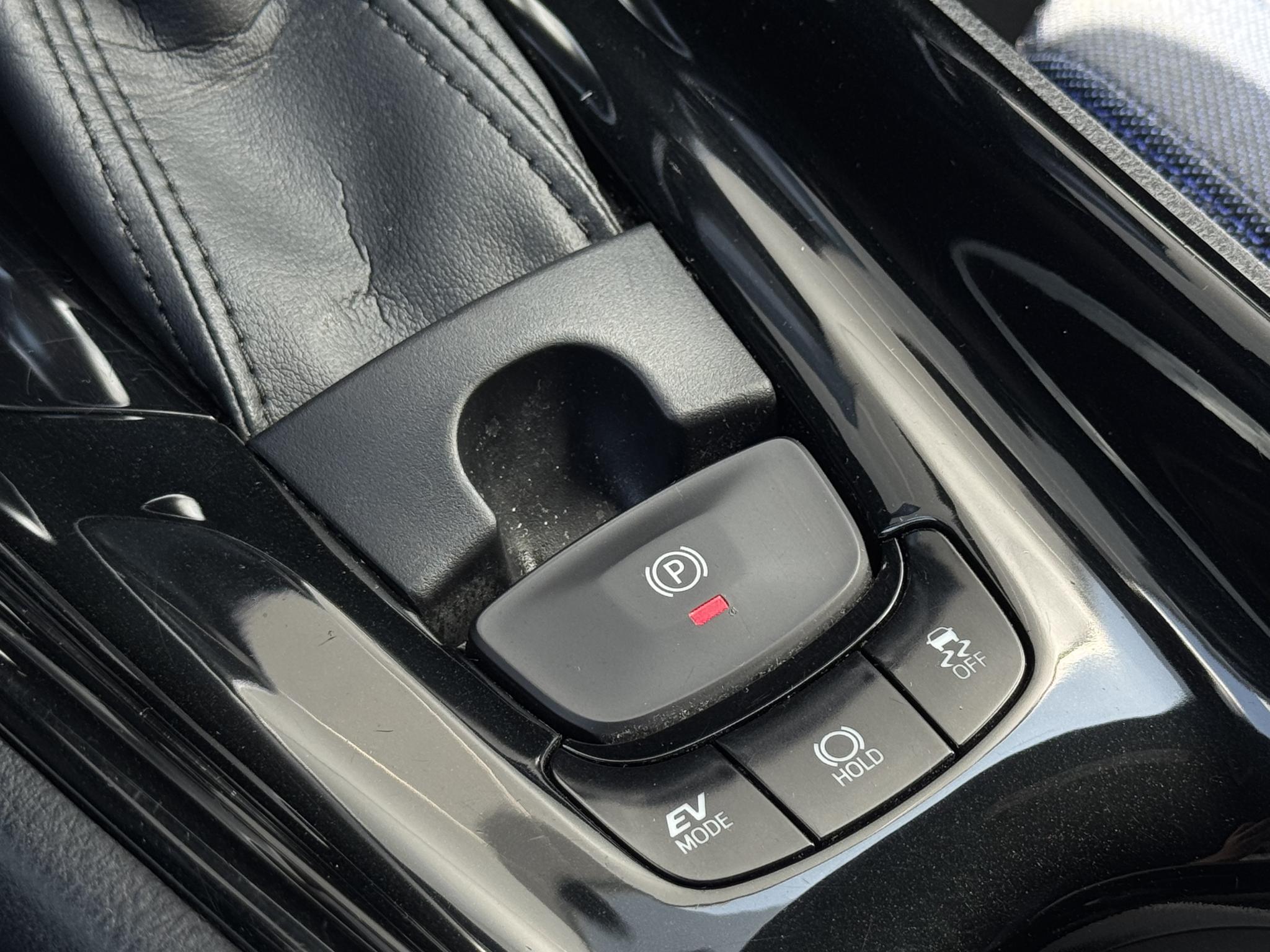 Foto van Toyota Toyota C-hr