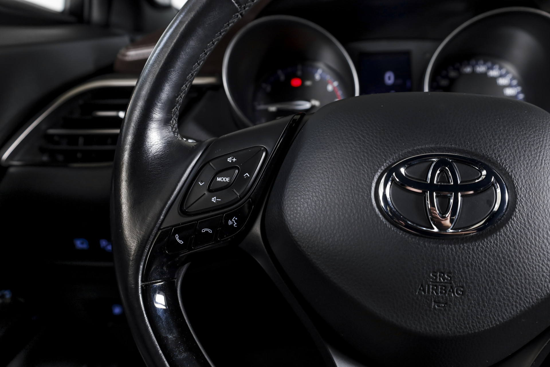Foto van Toyota Toyota C-hr