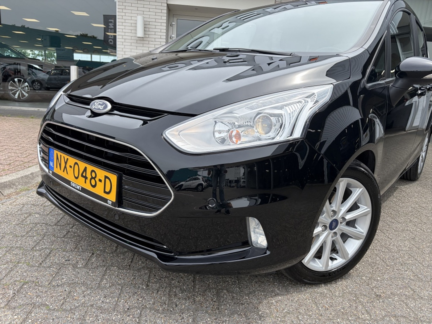 Foto van Ford B-max