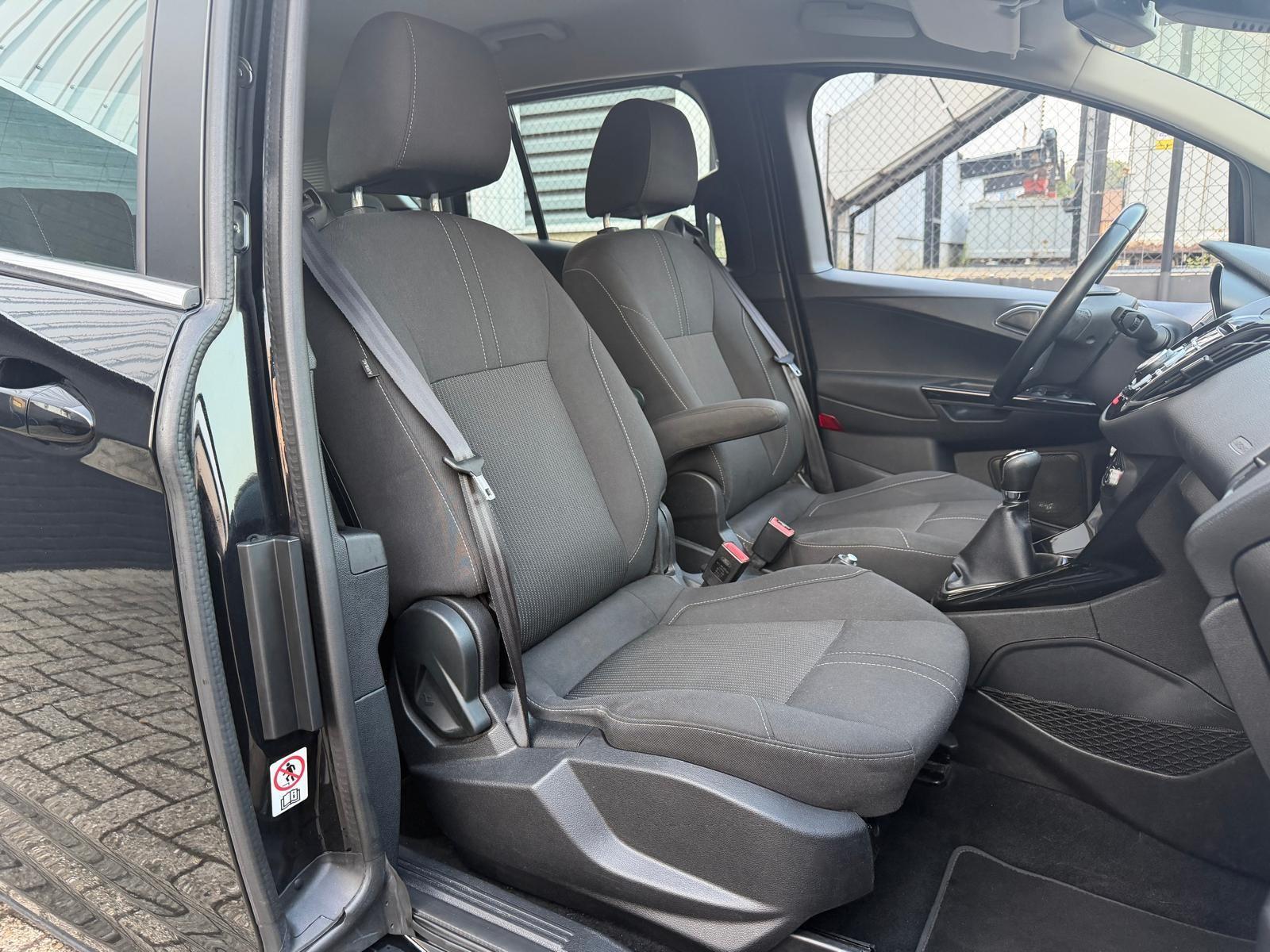 Foto van Ford B-max