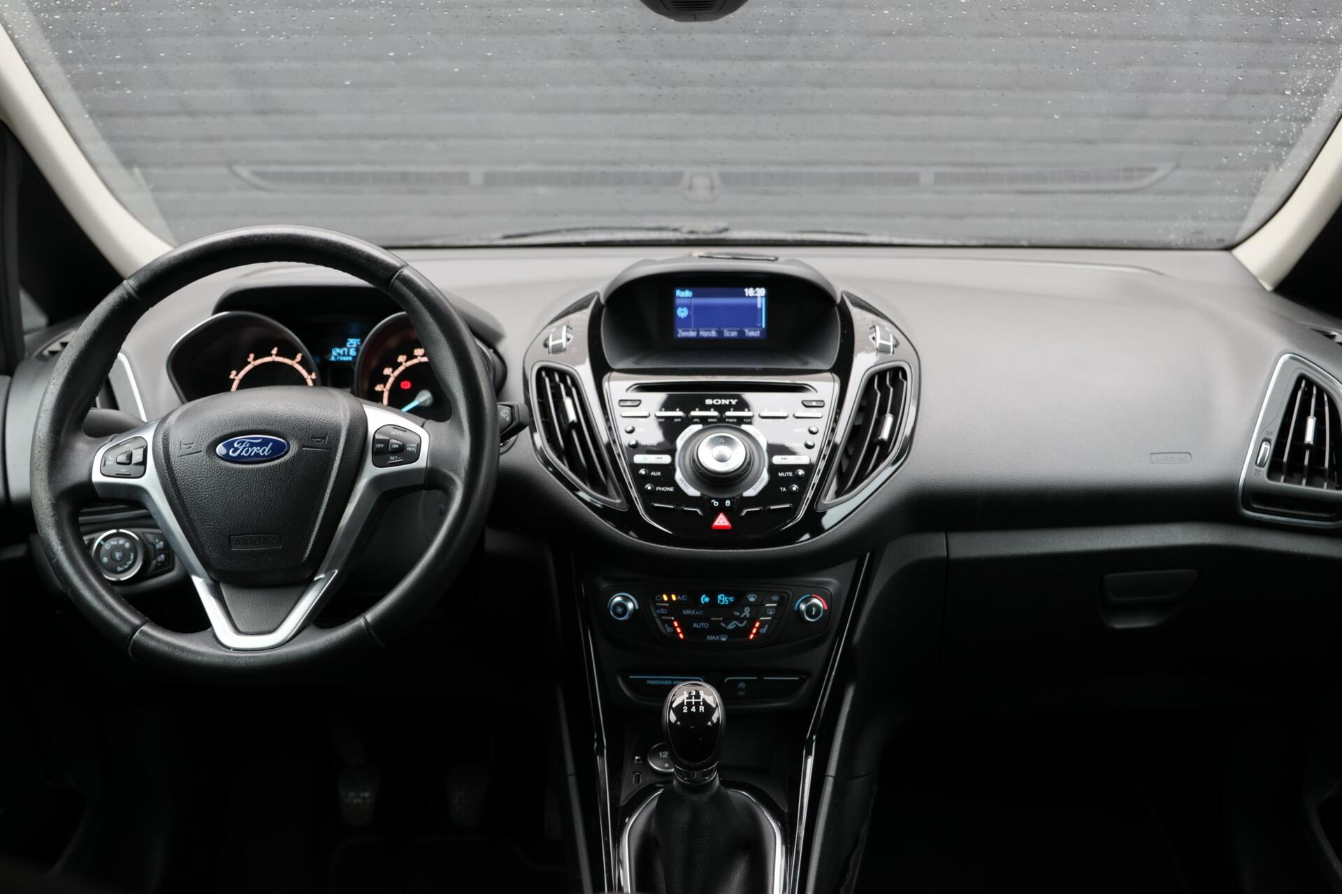 Foto van Ford B-max